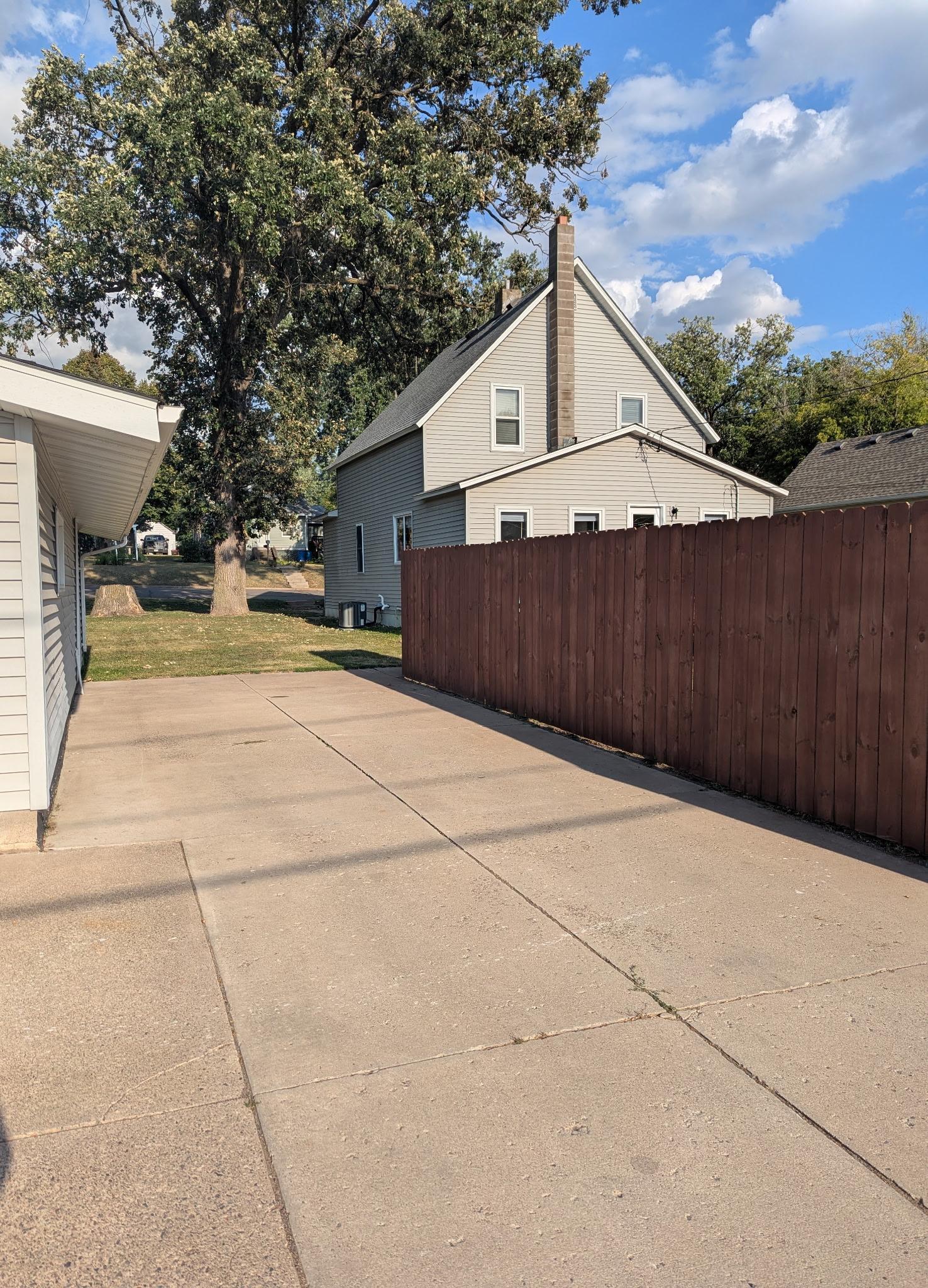 319 Watkins Street Property Photo 46