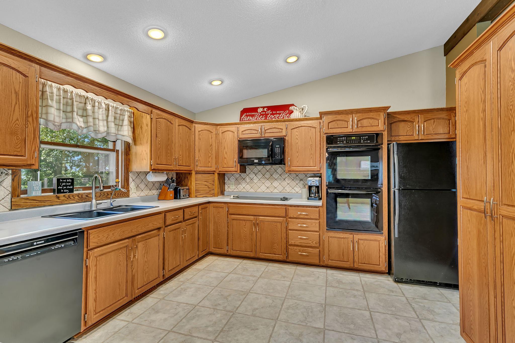22157 Jay Avenue Se Property Photo 8