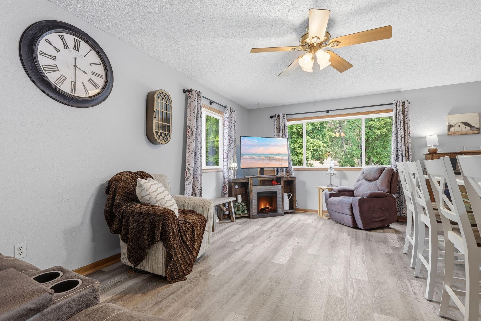 141 36th Avenue N Property Photo 2