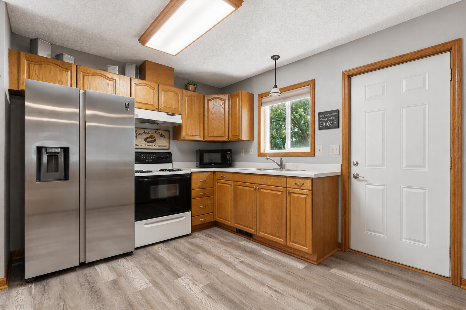 141 36th Avenue N Property Photo 5