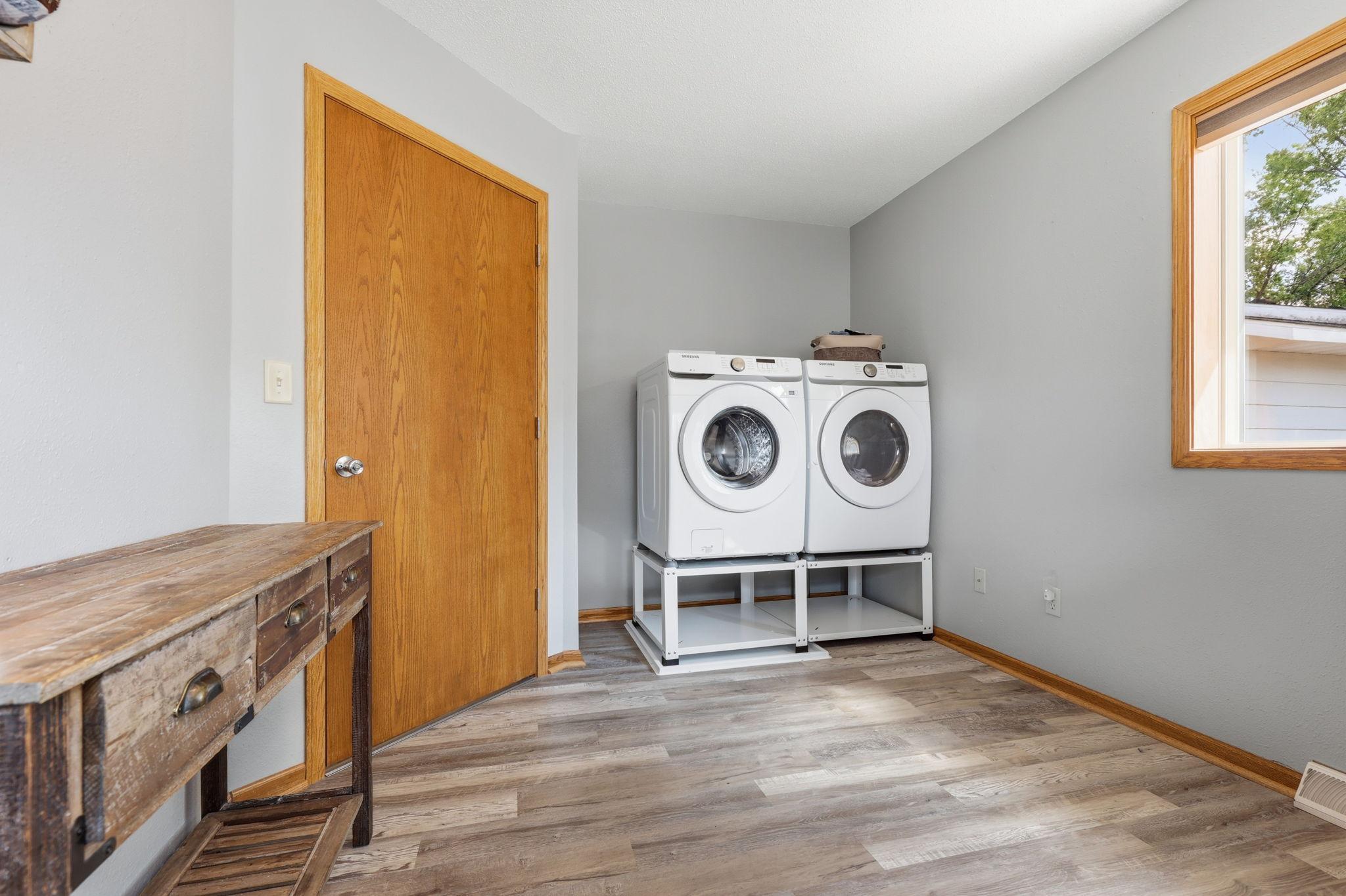 141 36th Avenue N Property Photo 10