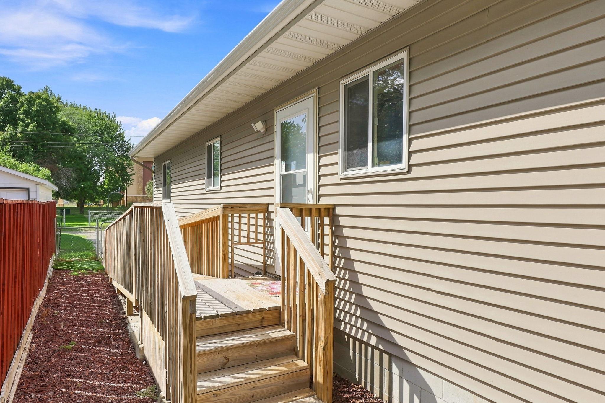 141 36th Avenue N Property Photo 19