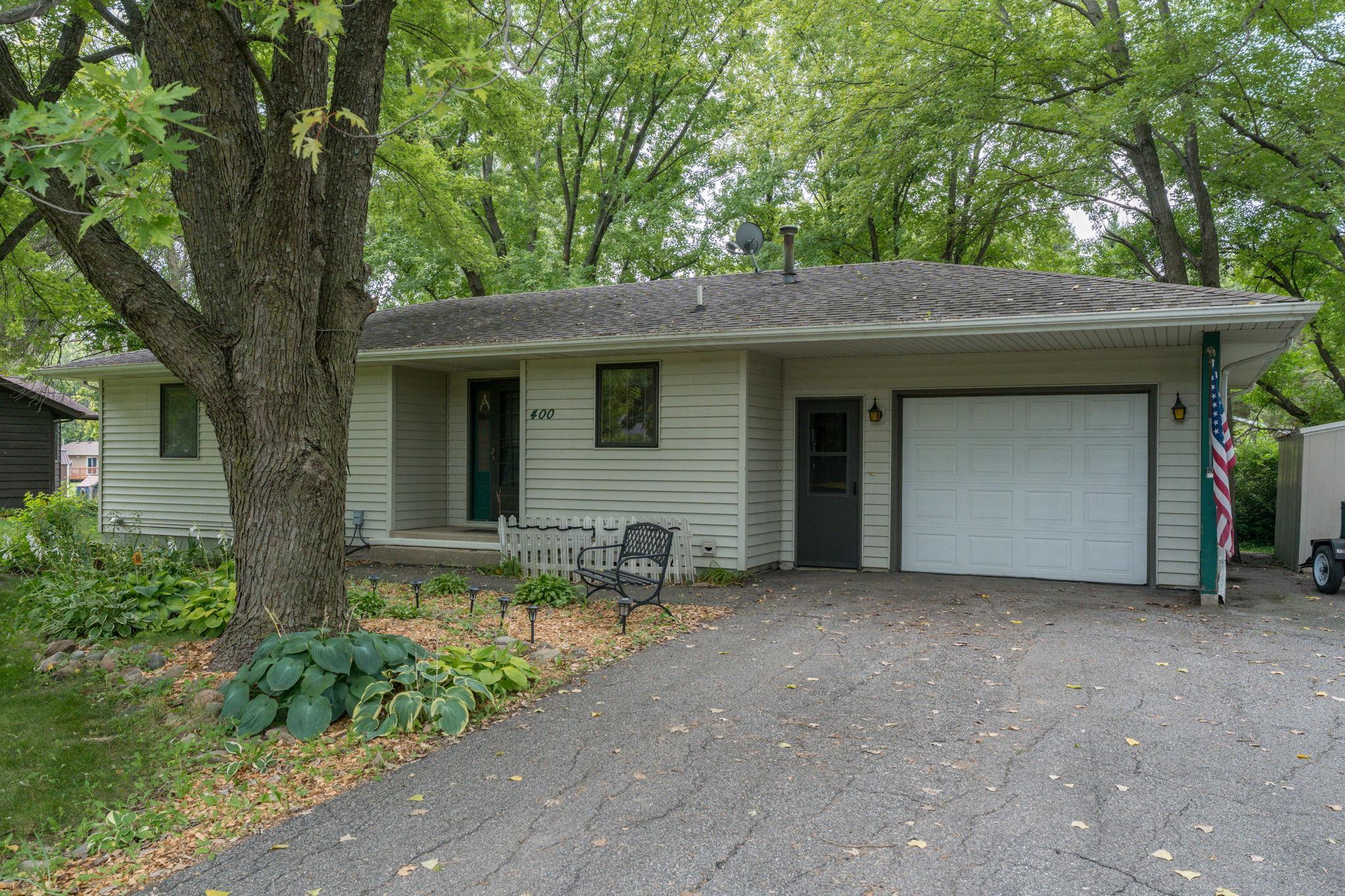 400 2nd Avenue Property Photo 1