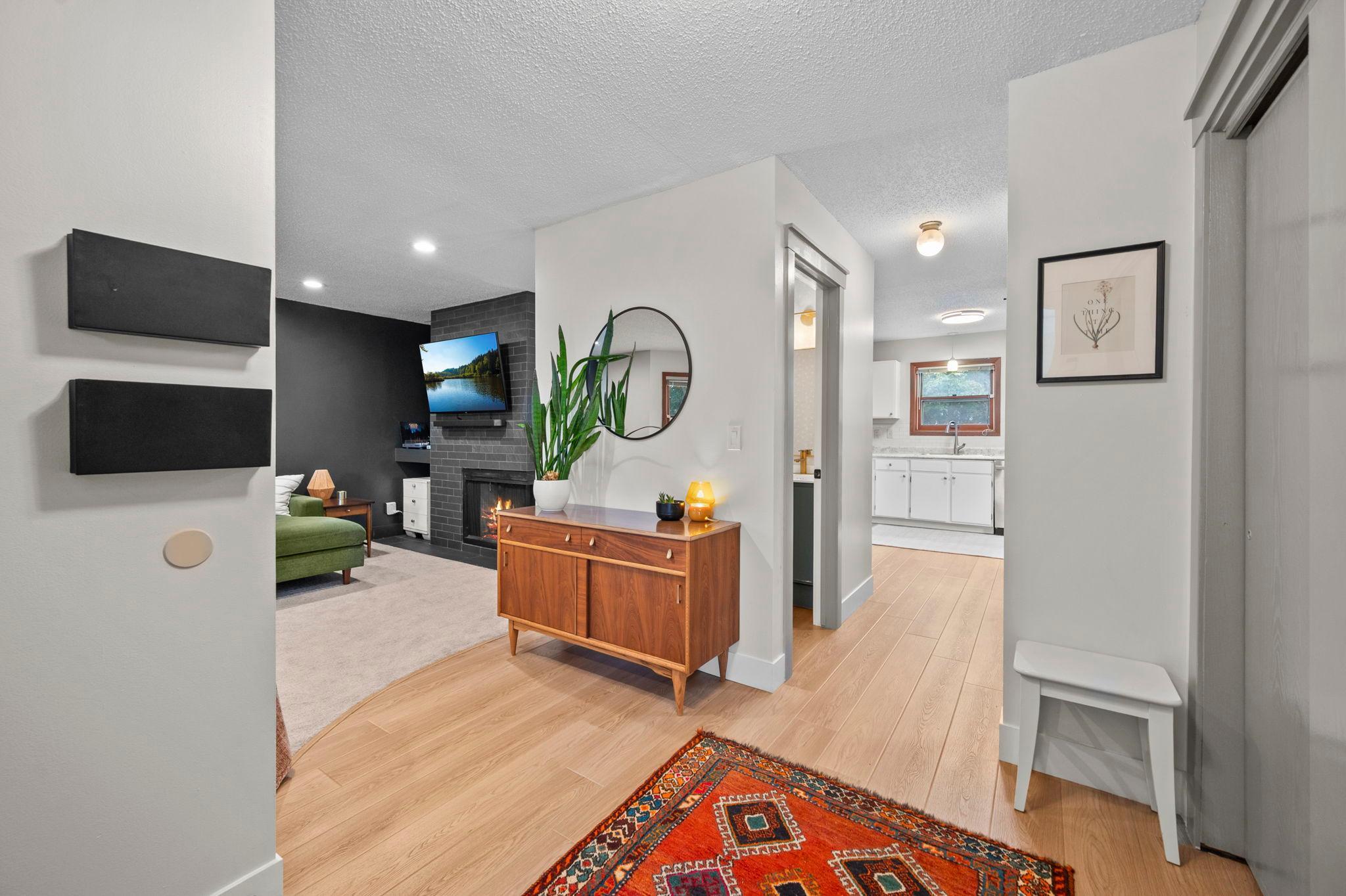 235 Kent Street Property Photo 3
