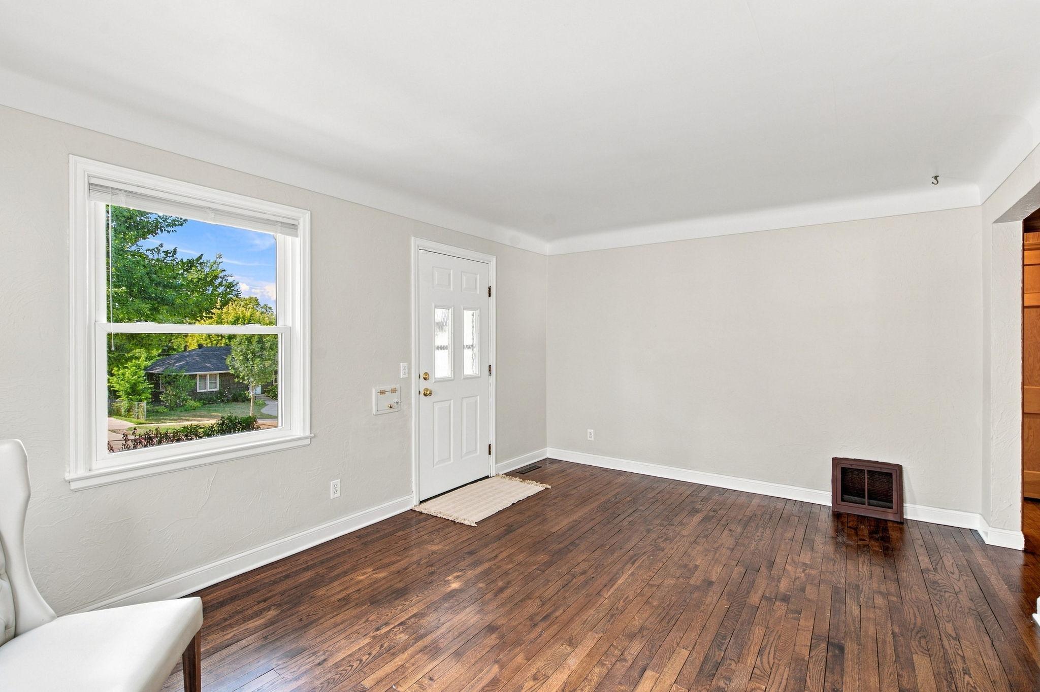 3251 Taylor Street Ne Property Photo 5
