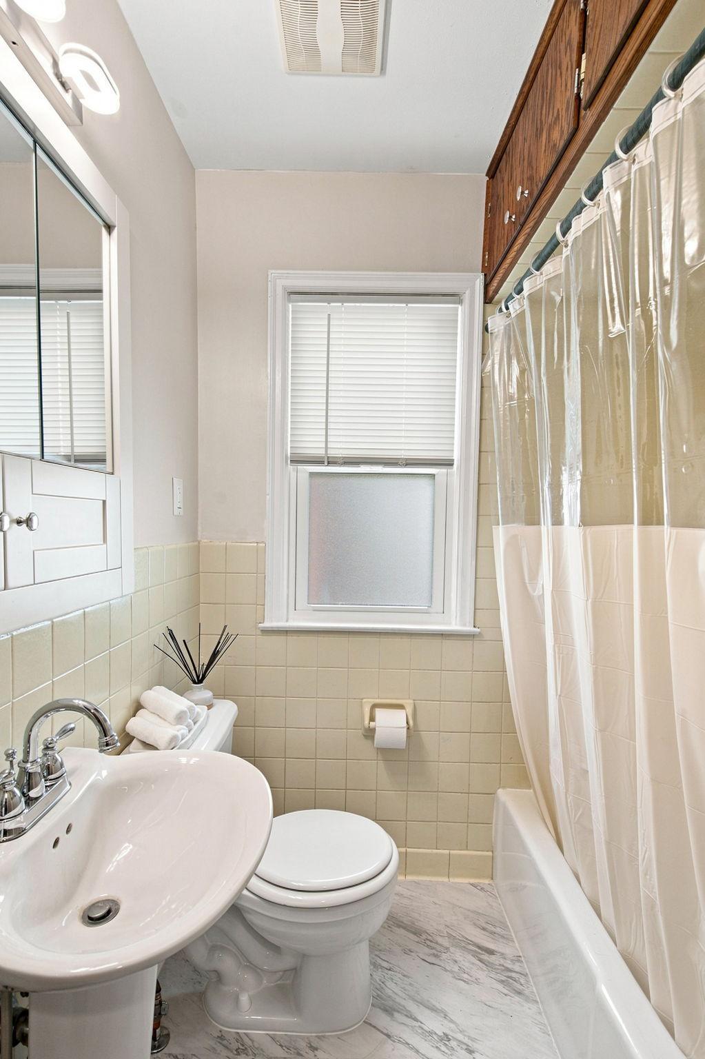 3251 Taylor Street Ne Property Photo 17