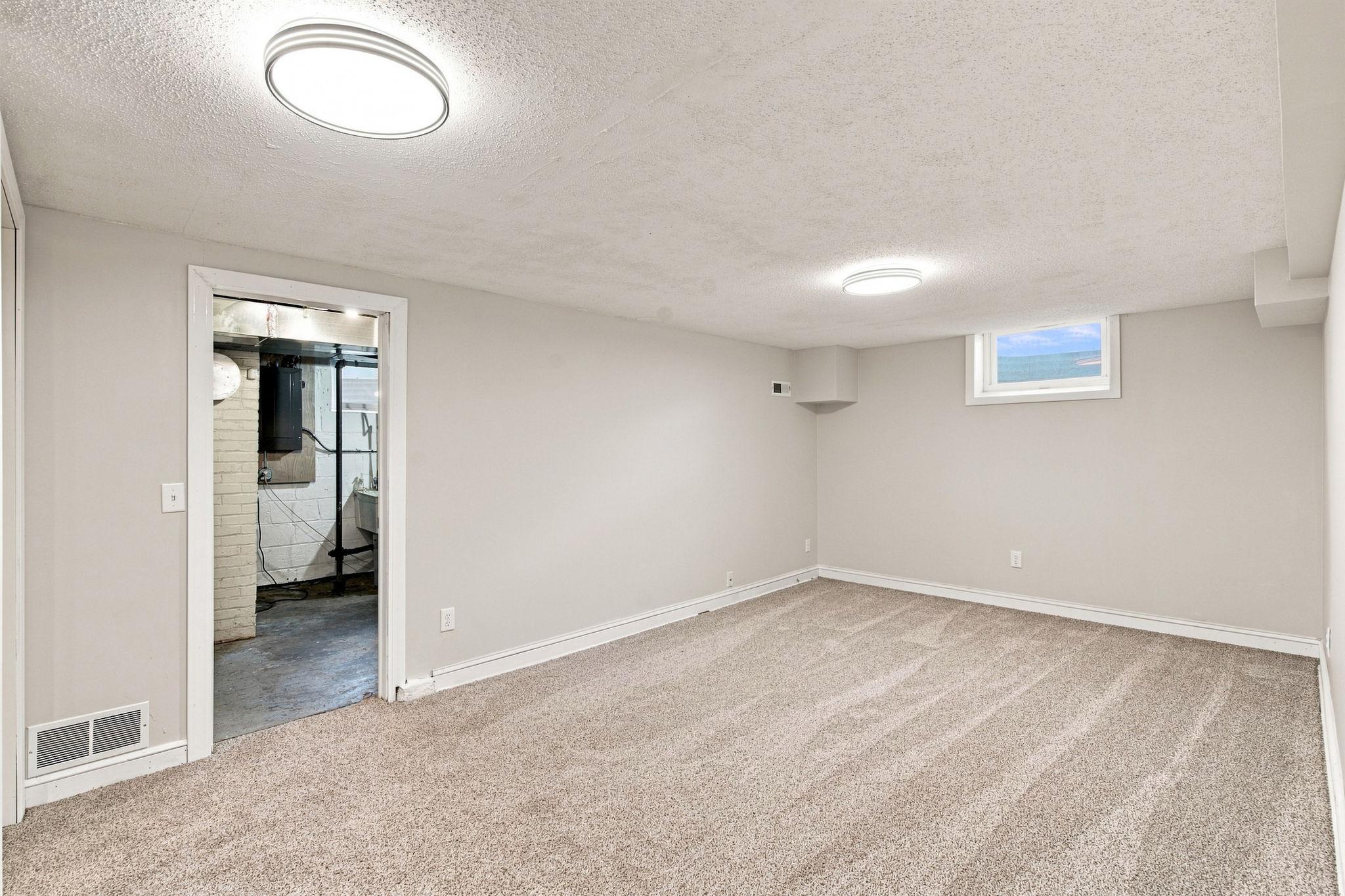 3251 Taylor Street Ne Property Photo 21