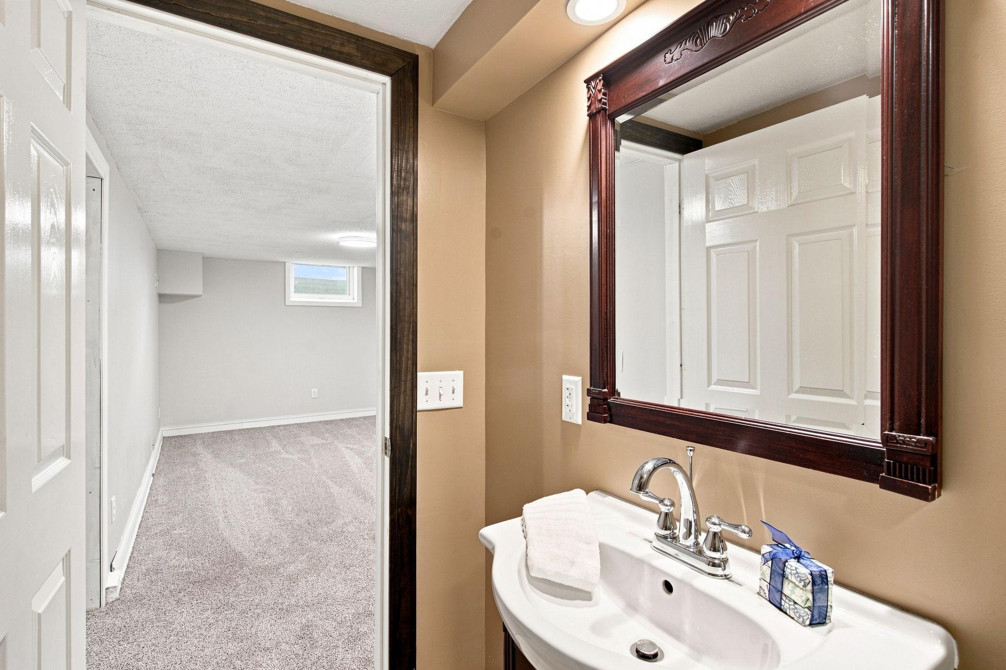 3251 Taylor Street Ne Property Photo 26