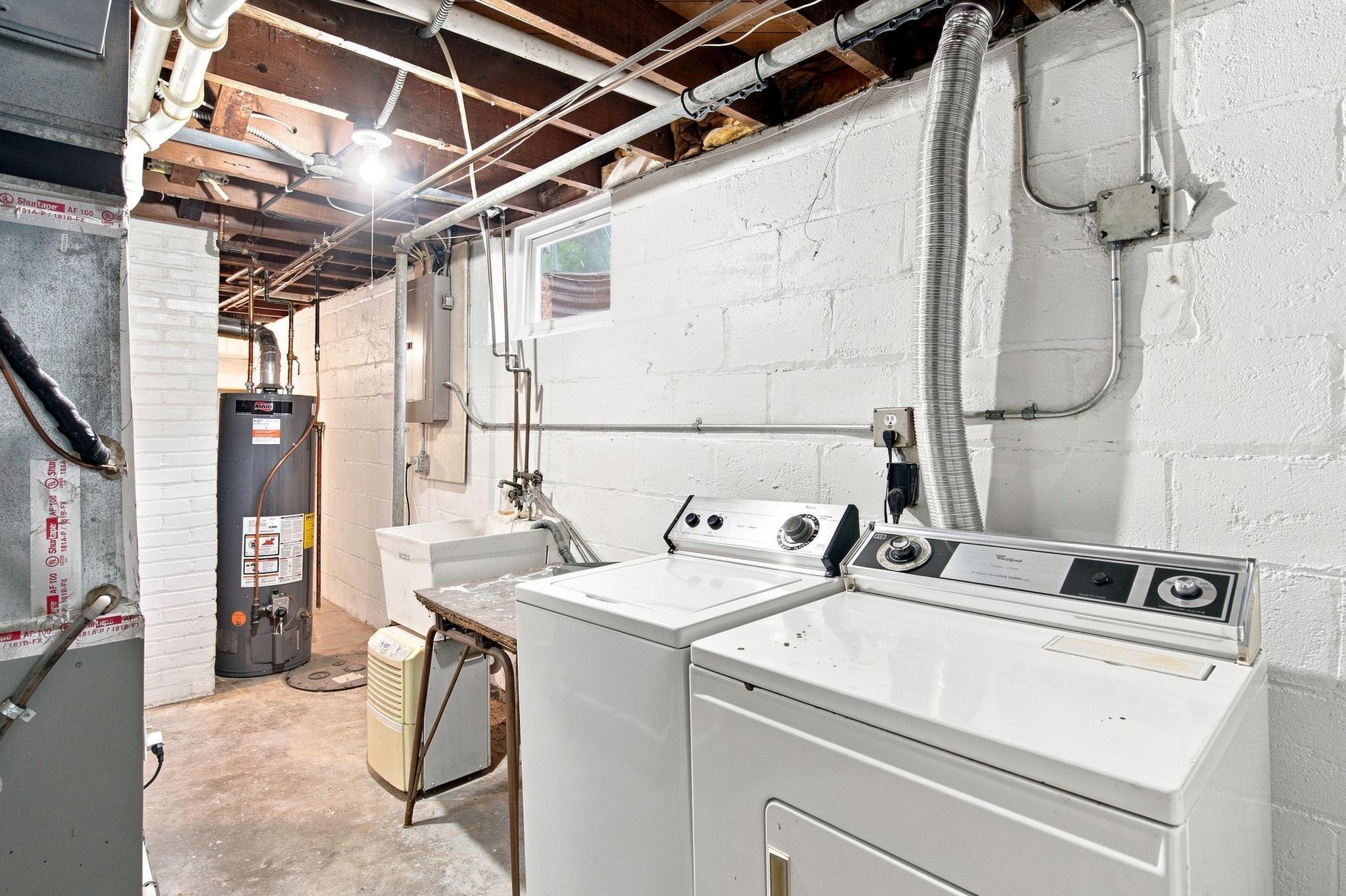 3251 Taylor Street Ne Property Photo 27