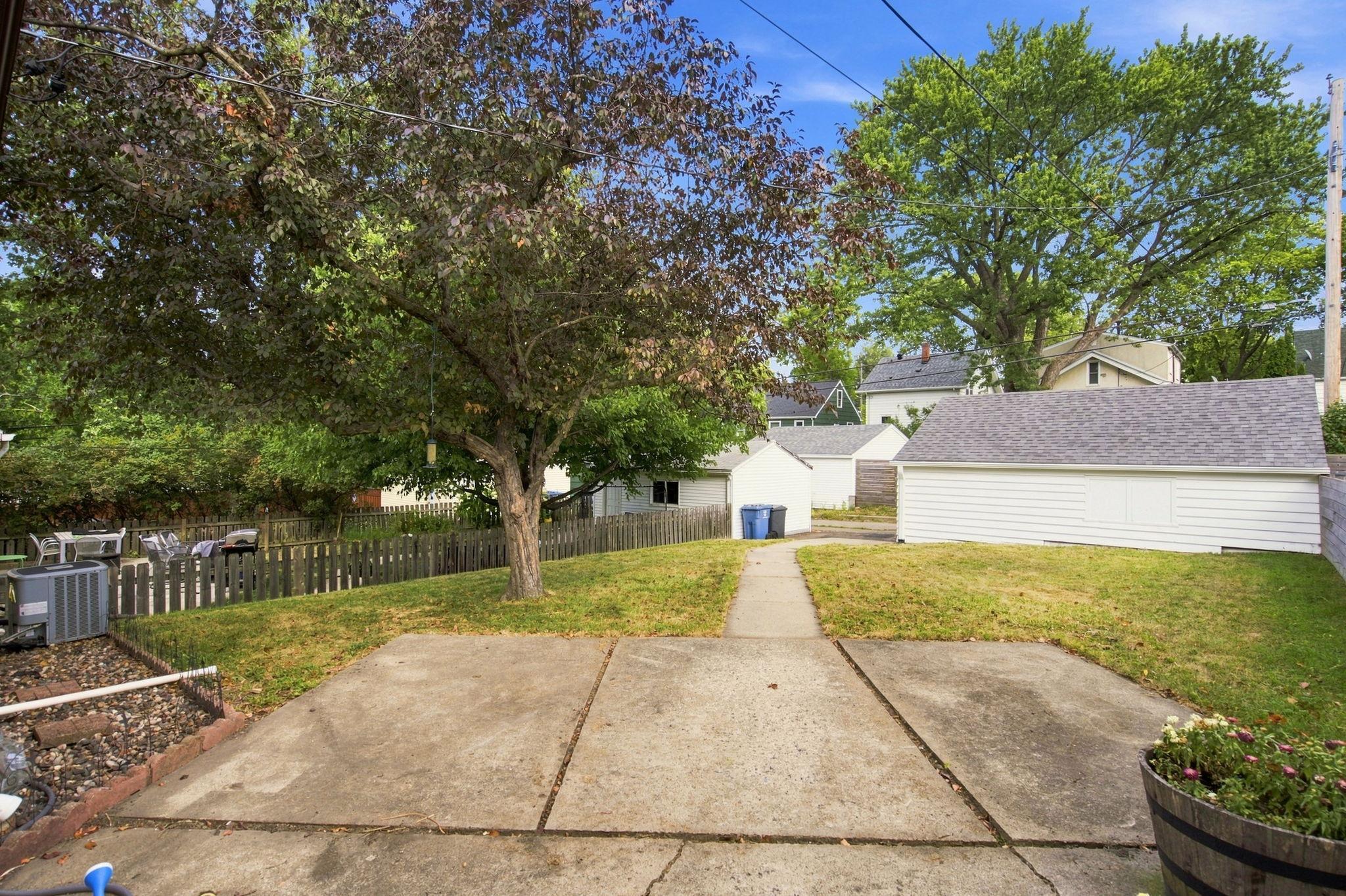 3251 Taylor Street Ne Property Photo 33