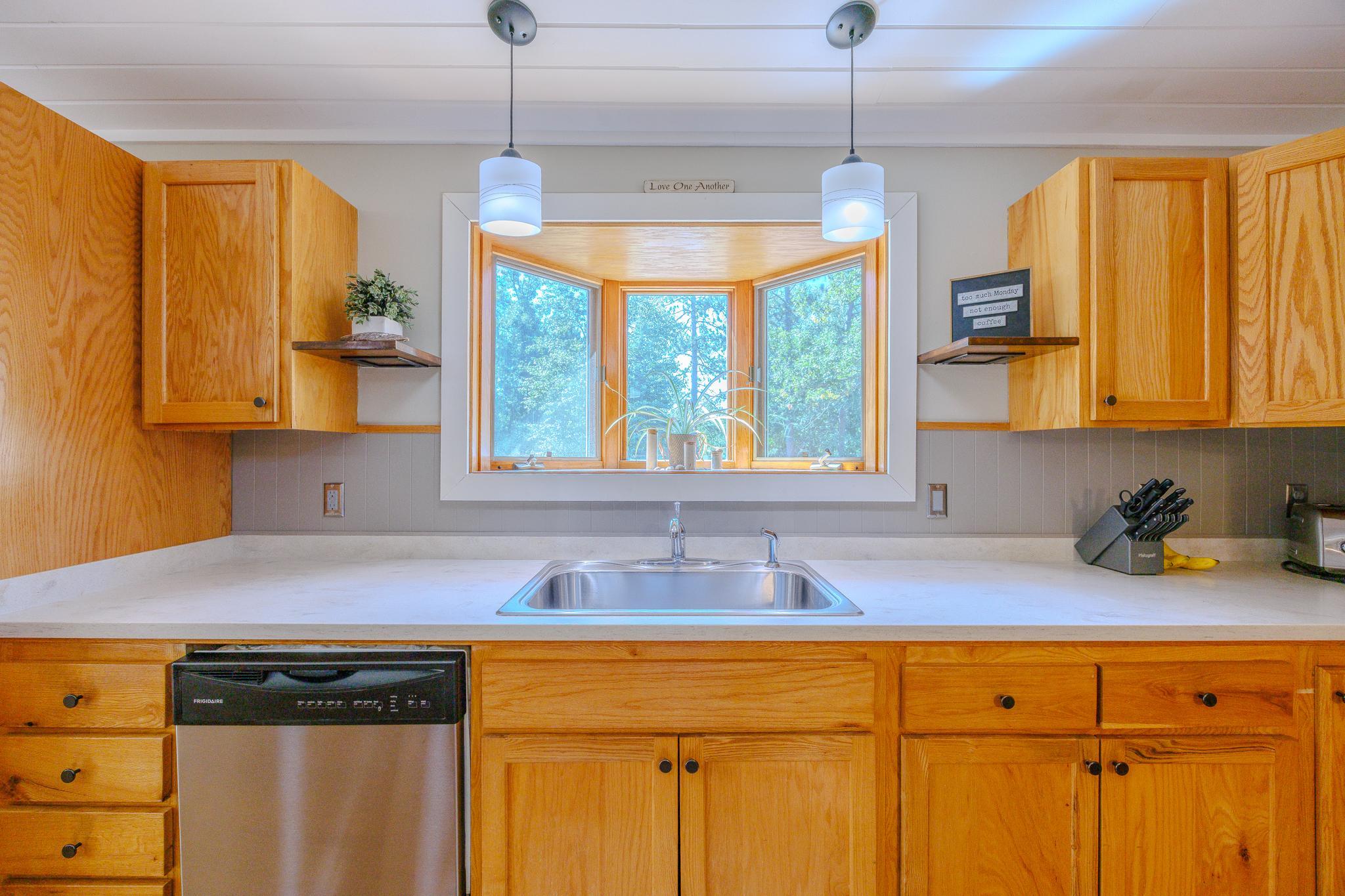 6351 Island View Drive Ne Property Photo 7