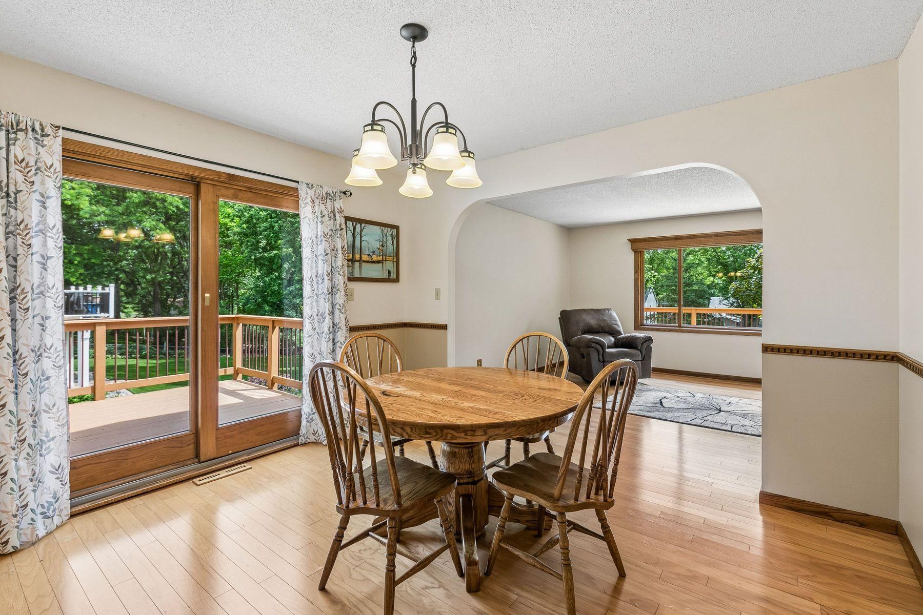12725 Ethelton Way Property Photo 6