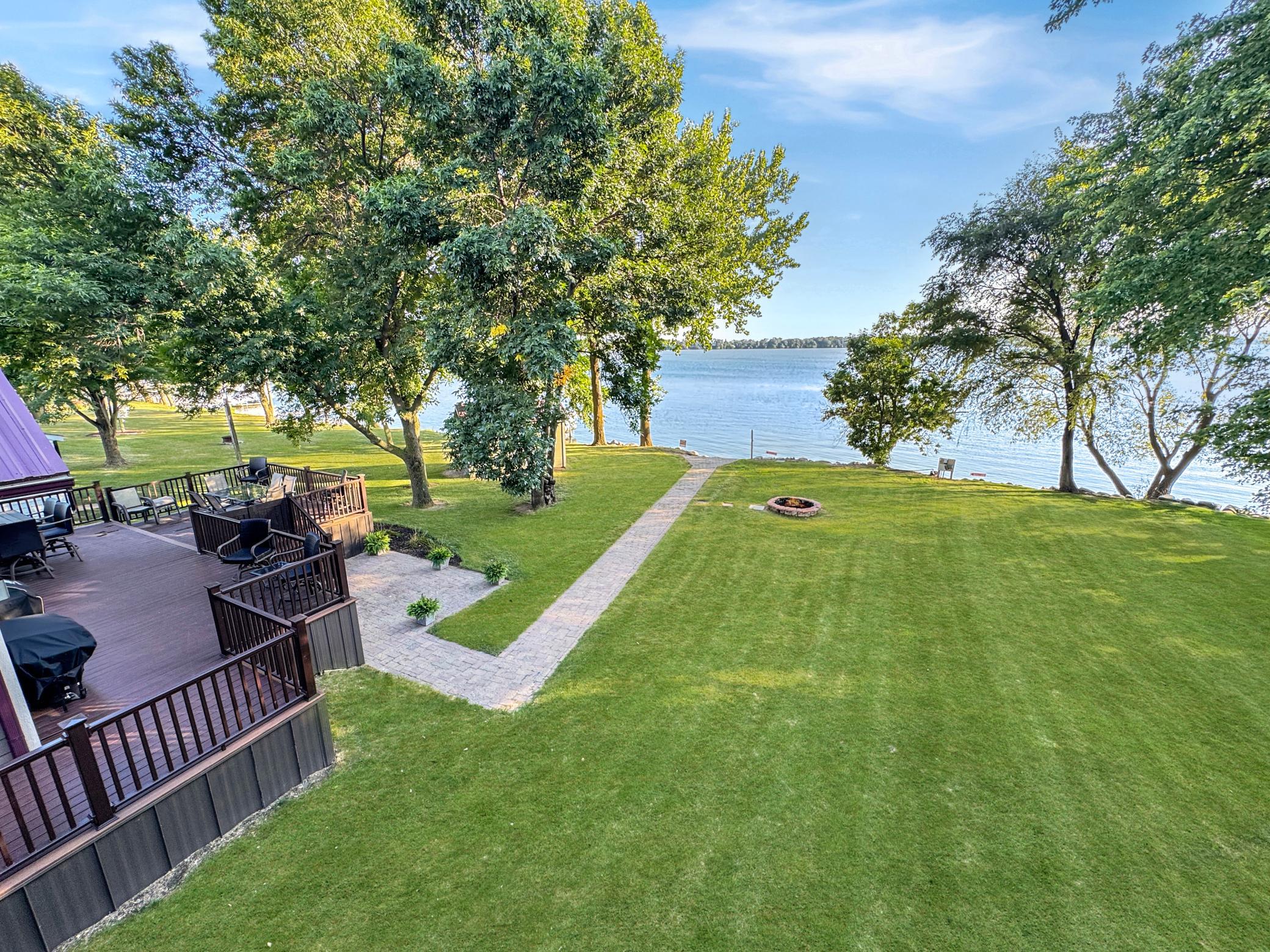 10 N Shore Drive Property Photo 3