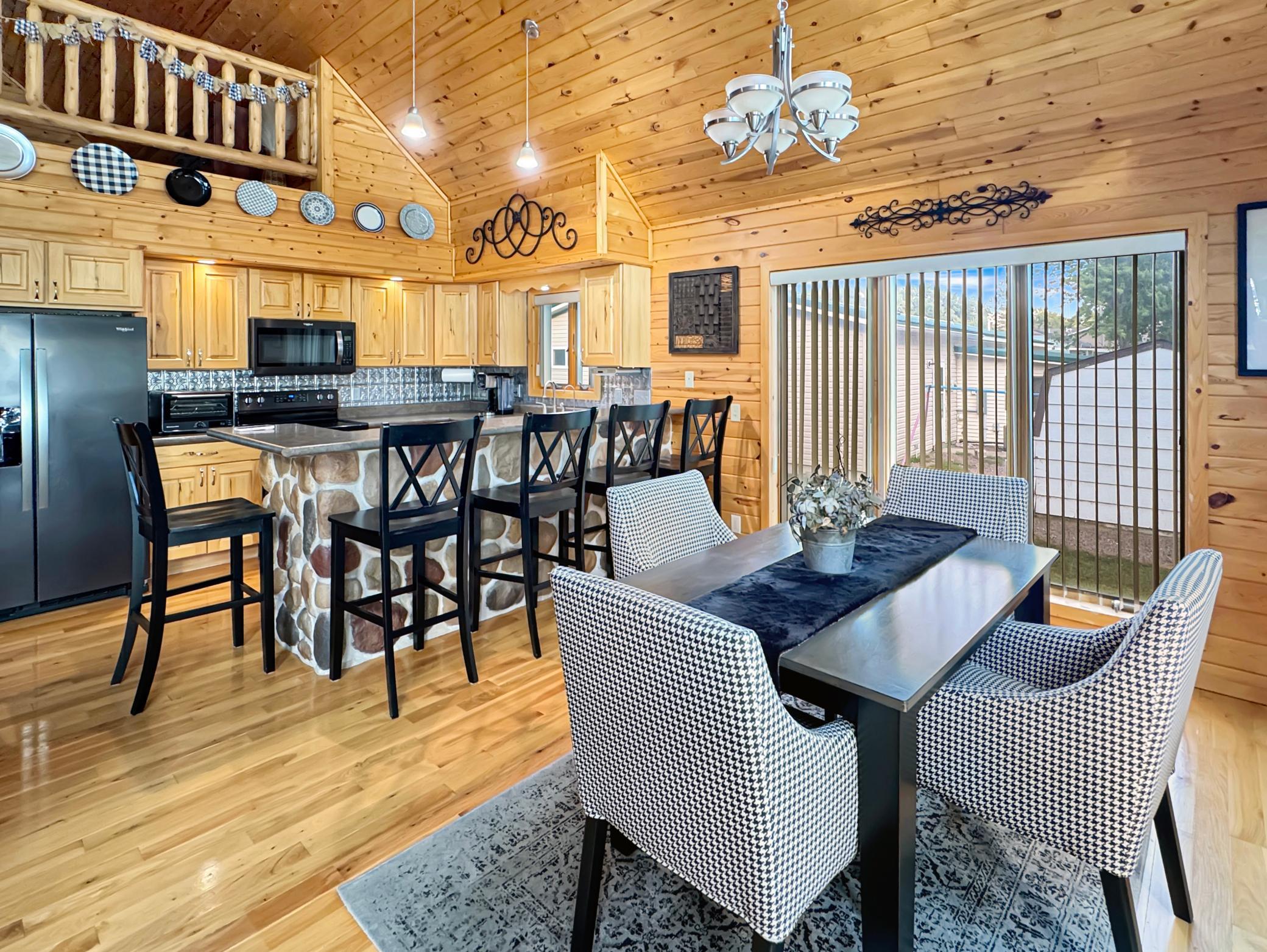 10 N Shore Drive Property Photo 9