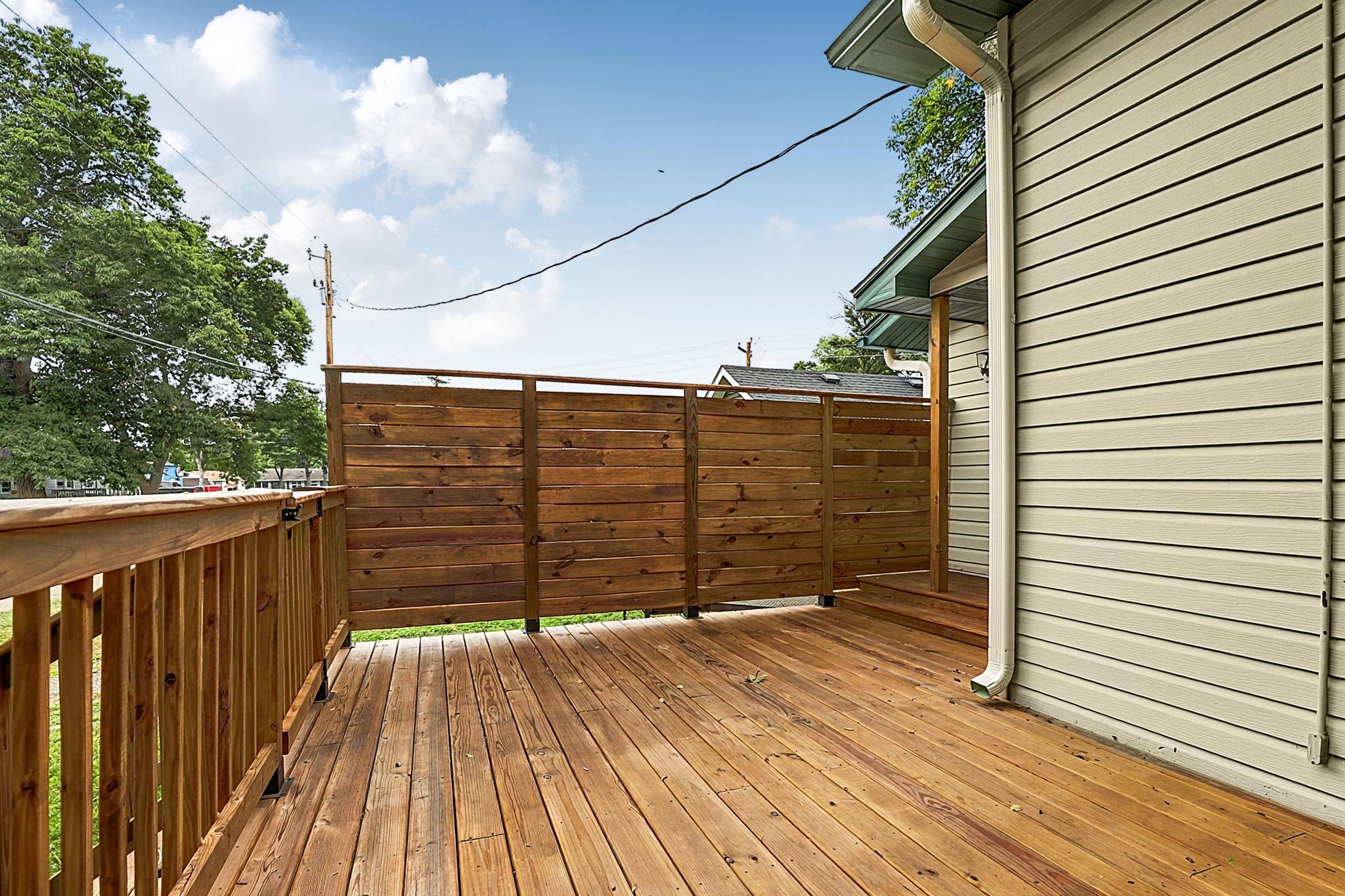 555 2nd Avenue Nw Property Photo 6
