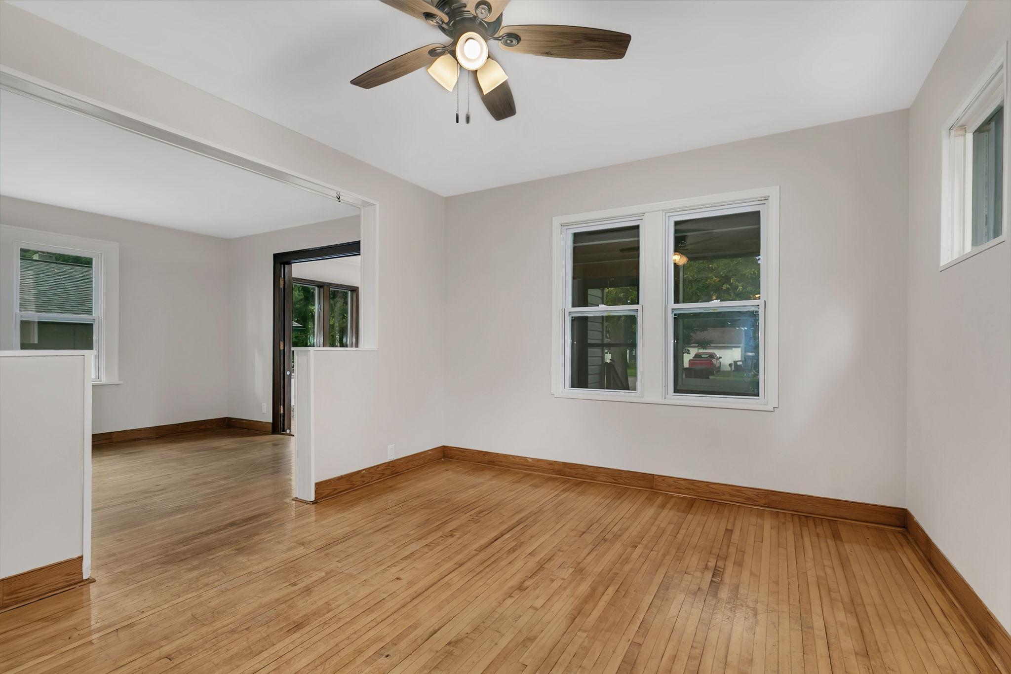 555 2nd Avenue Nw Property Photo 15