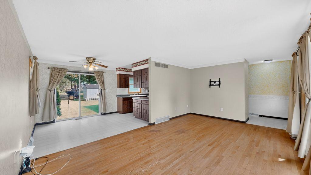 115 1st Street Se Property Photo 5