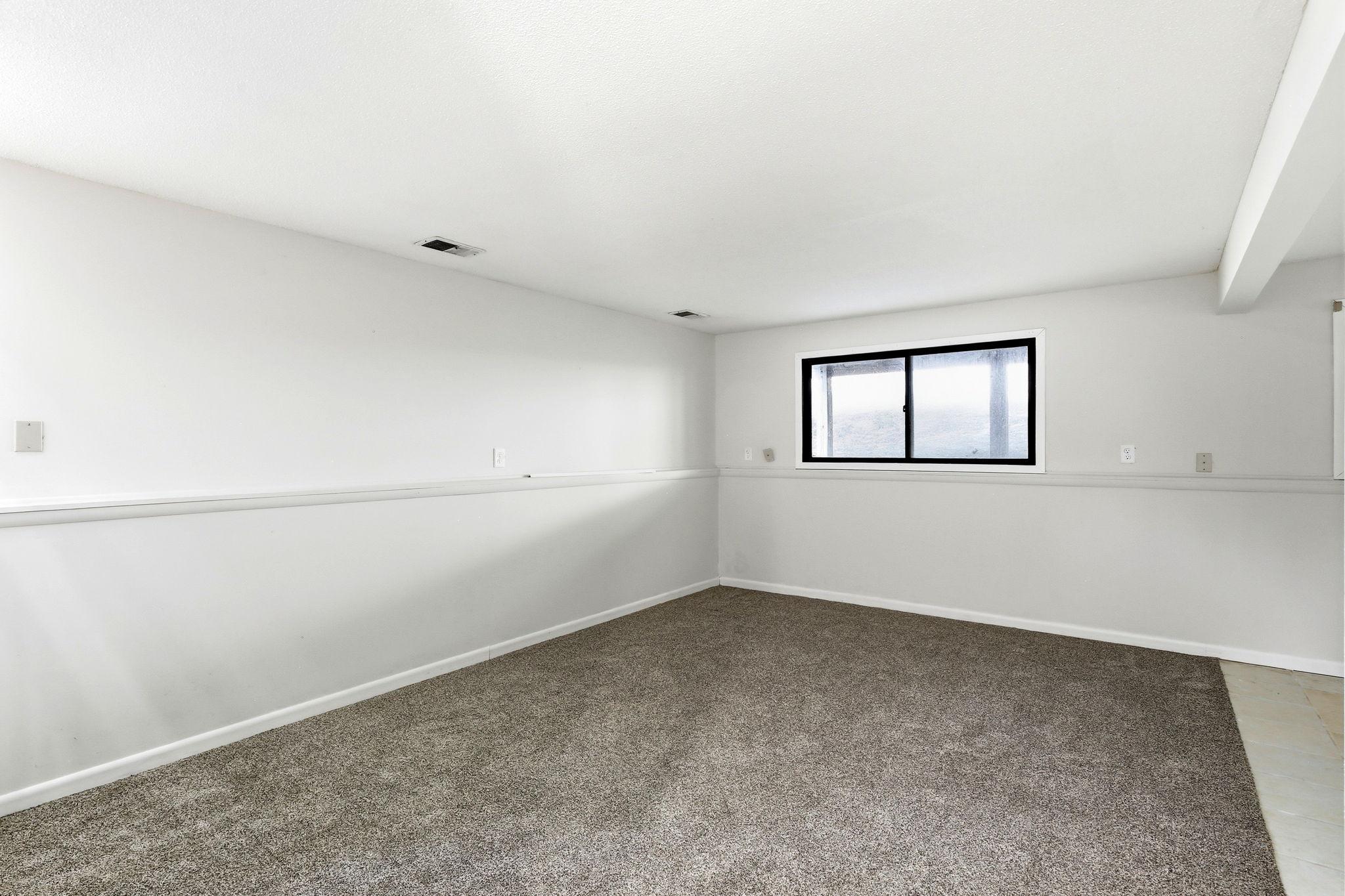 1213 Timbershore Lane Property Photo 18