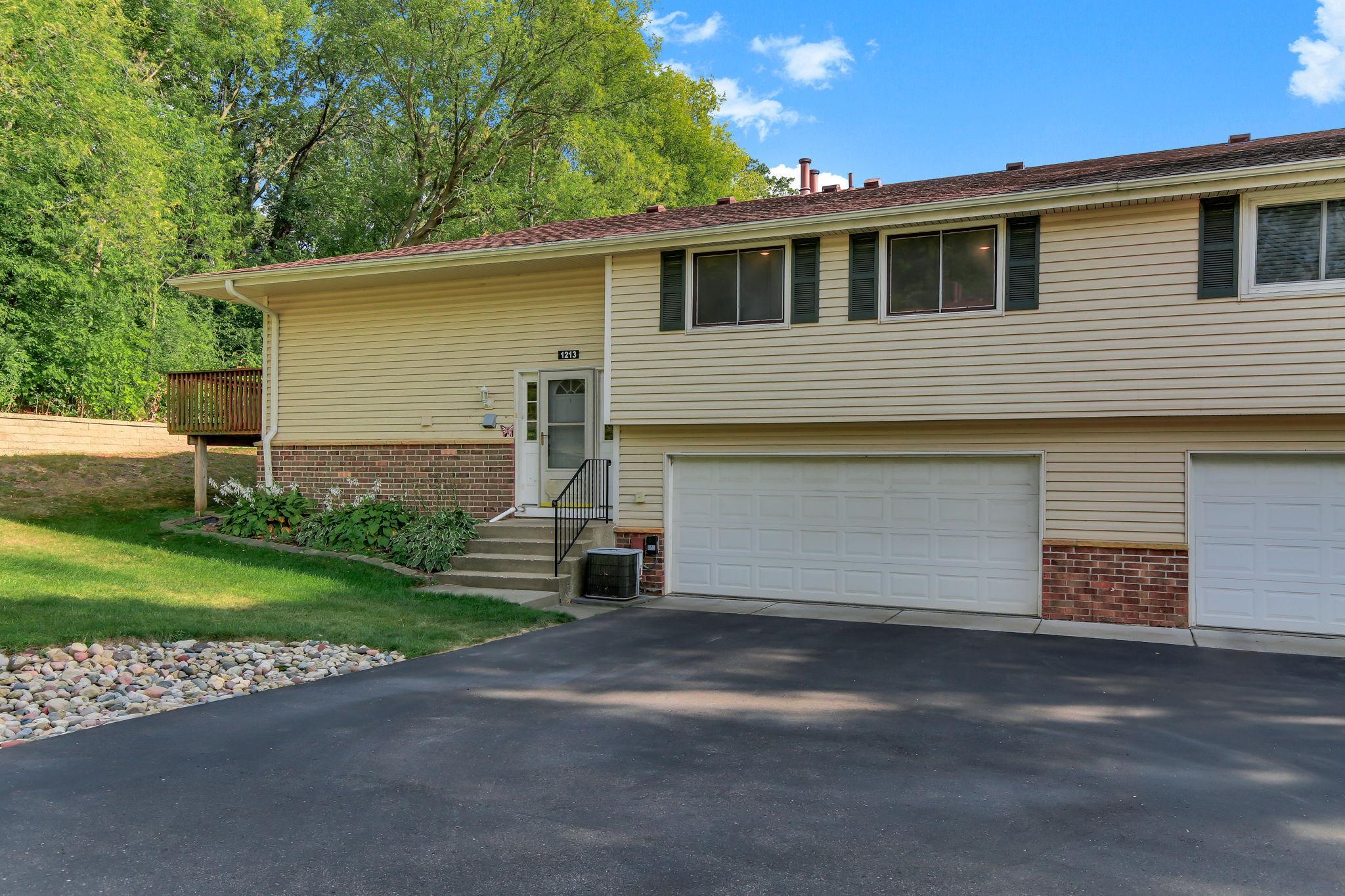 1213 Timbershore Lane Property Photo 24