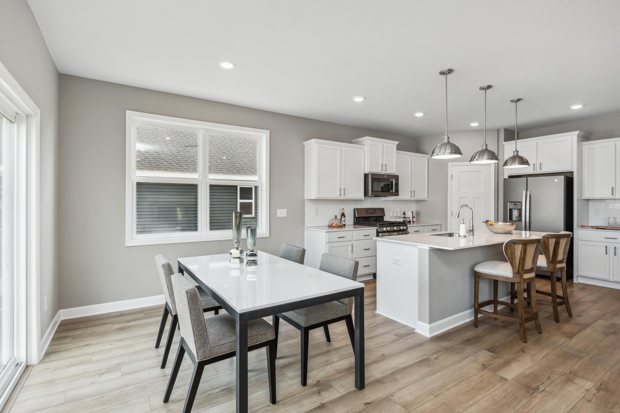 20159 68th Place Property Photo 4