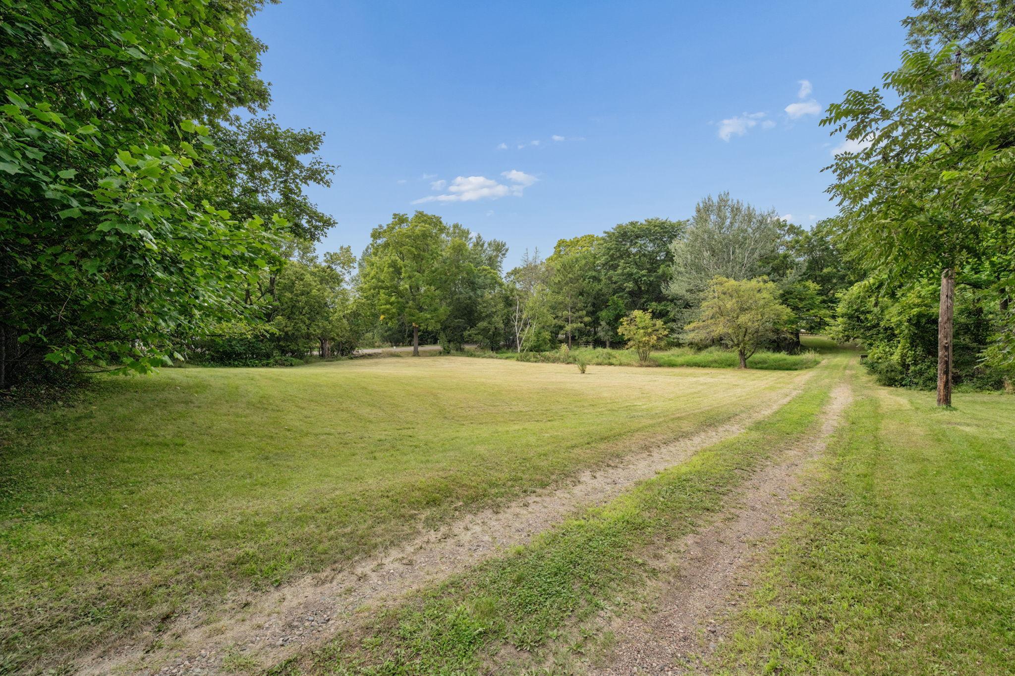 26750 Smithtown Property Photo 12