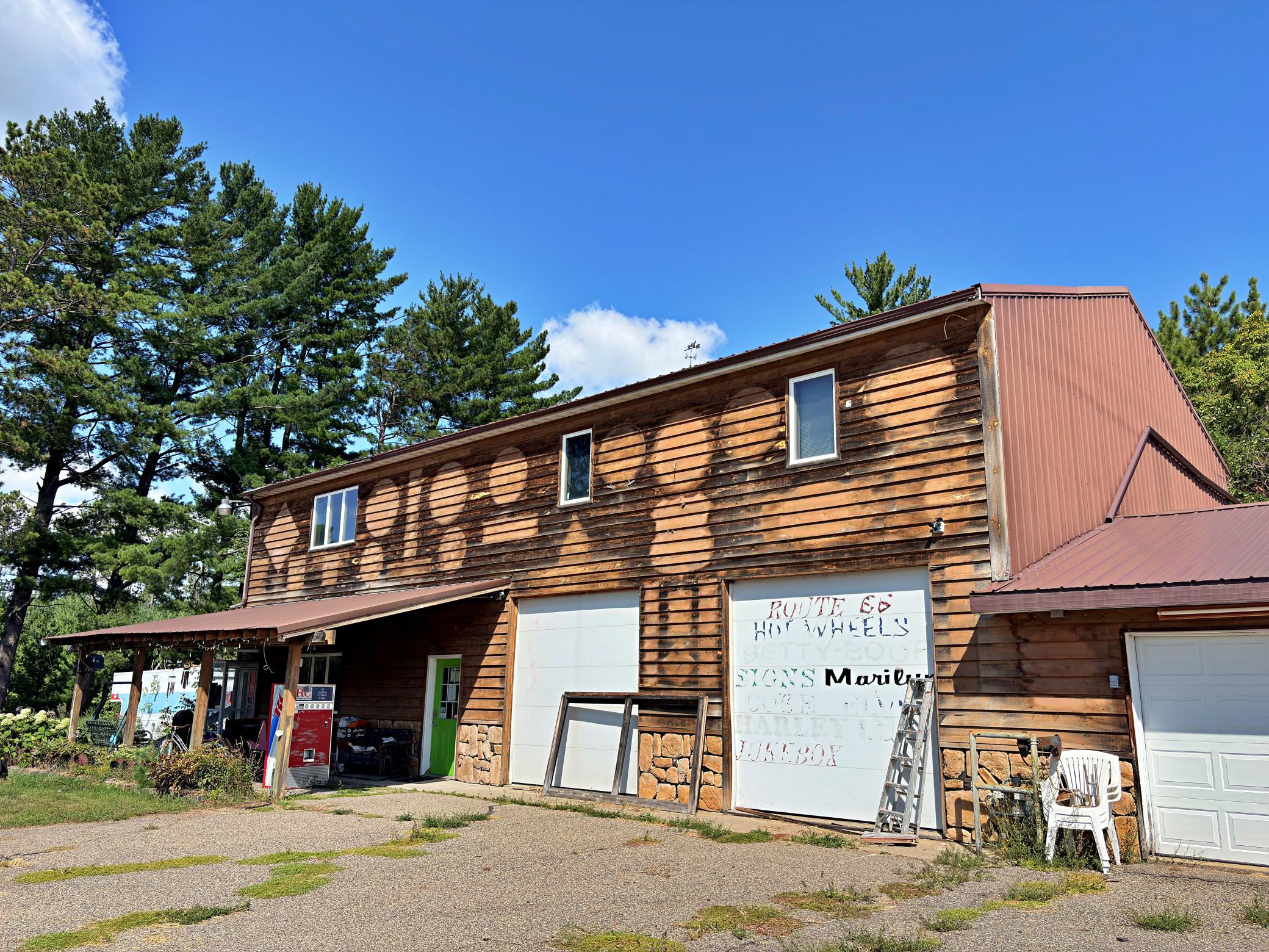 409 1st Street W Property Photo 5