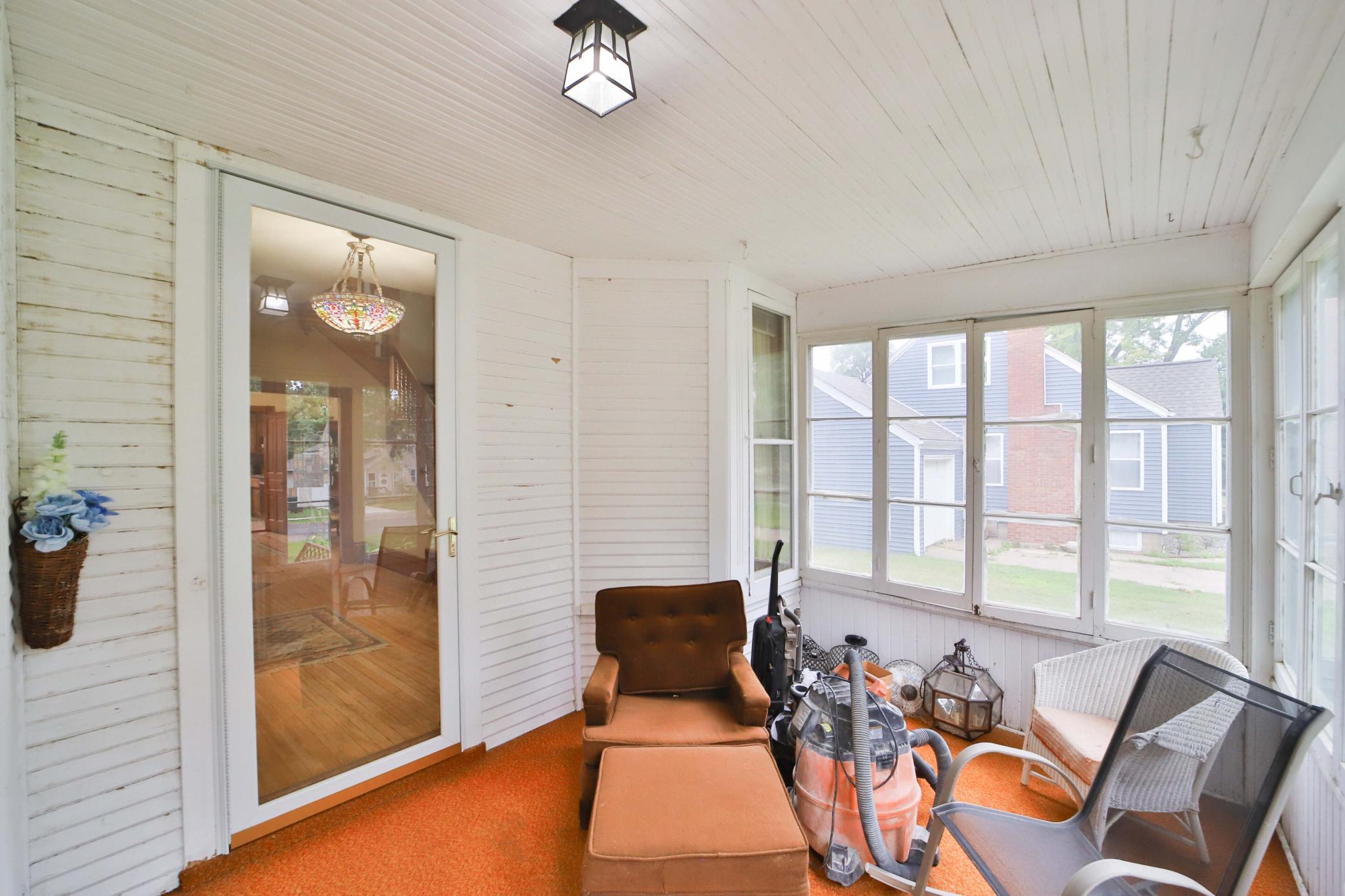 123 Minnesota Avenue S Property Photo 33