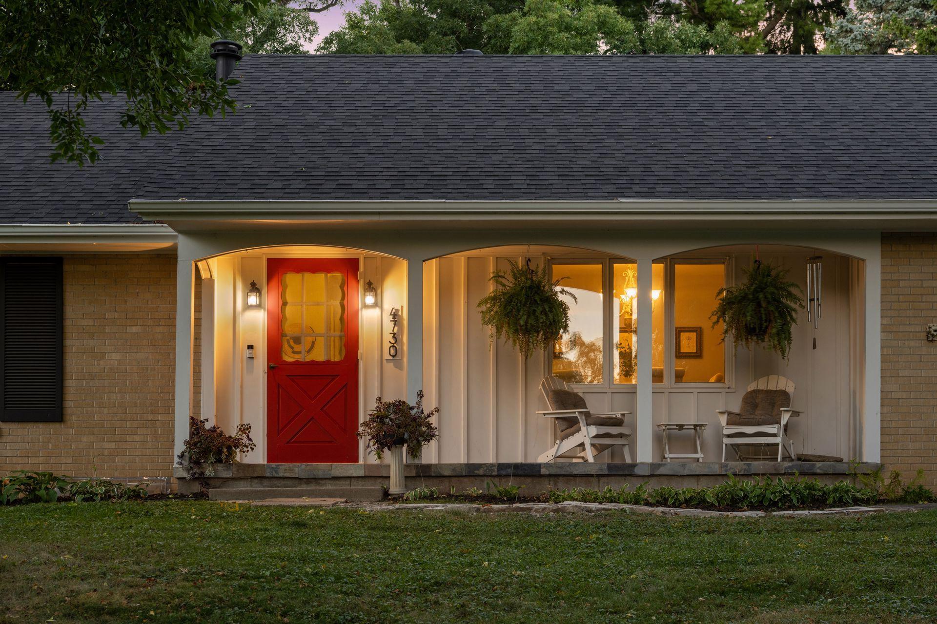 4730 Fairhills Road E Property Photo 2