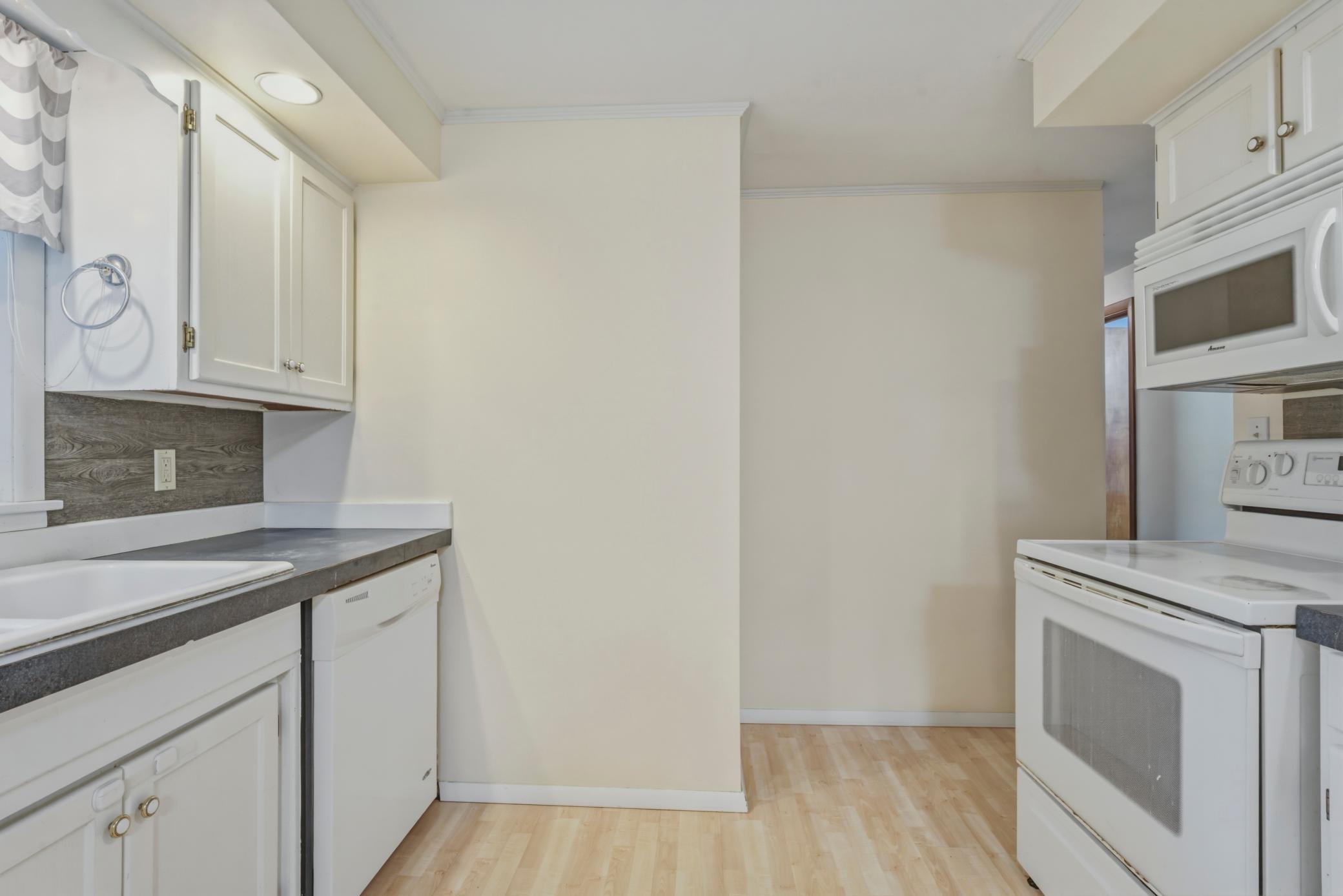 1006 Elmhill Drive Property Photo 7