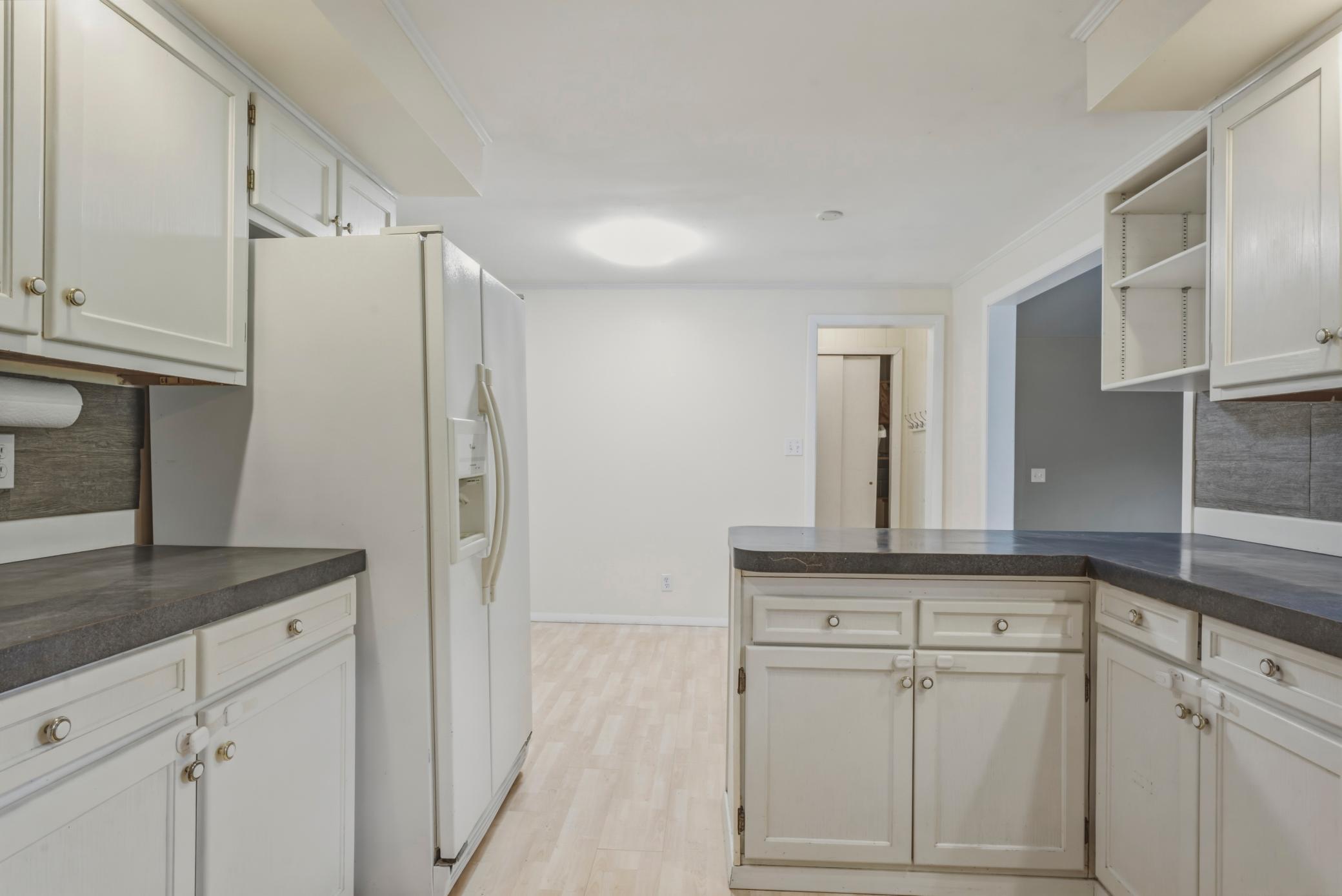 1006 Elmhill Drive Property Photo 8