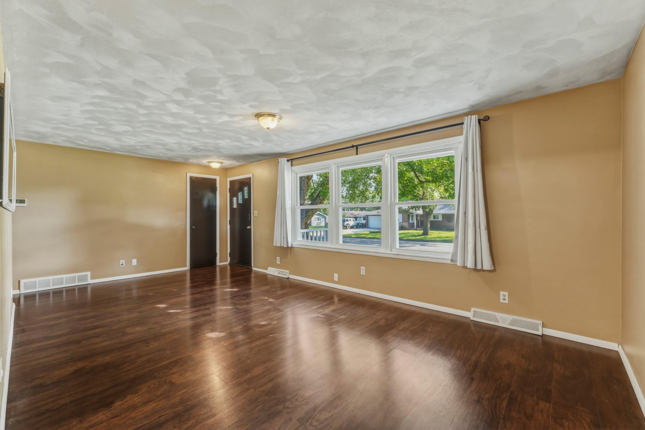 1006 Elmhill Drive Property Photo 14