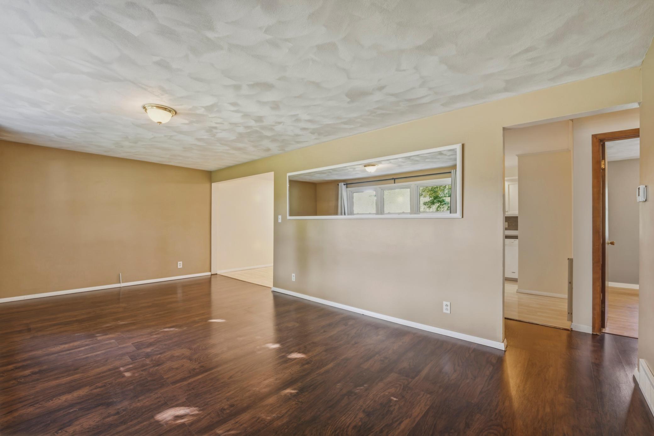 1006 Elmhill Drive Property Photo 16