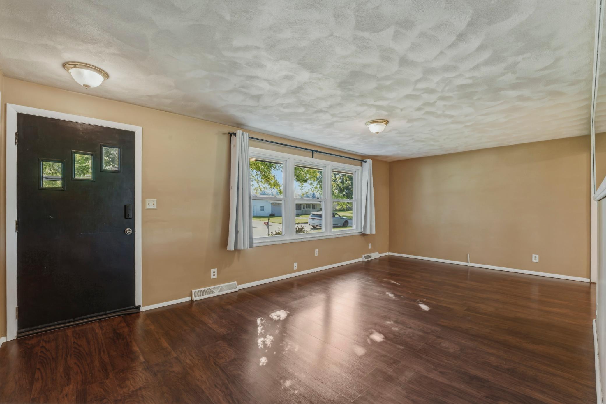1006 Elmhill Drive Property Photo 19