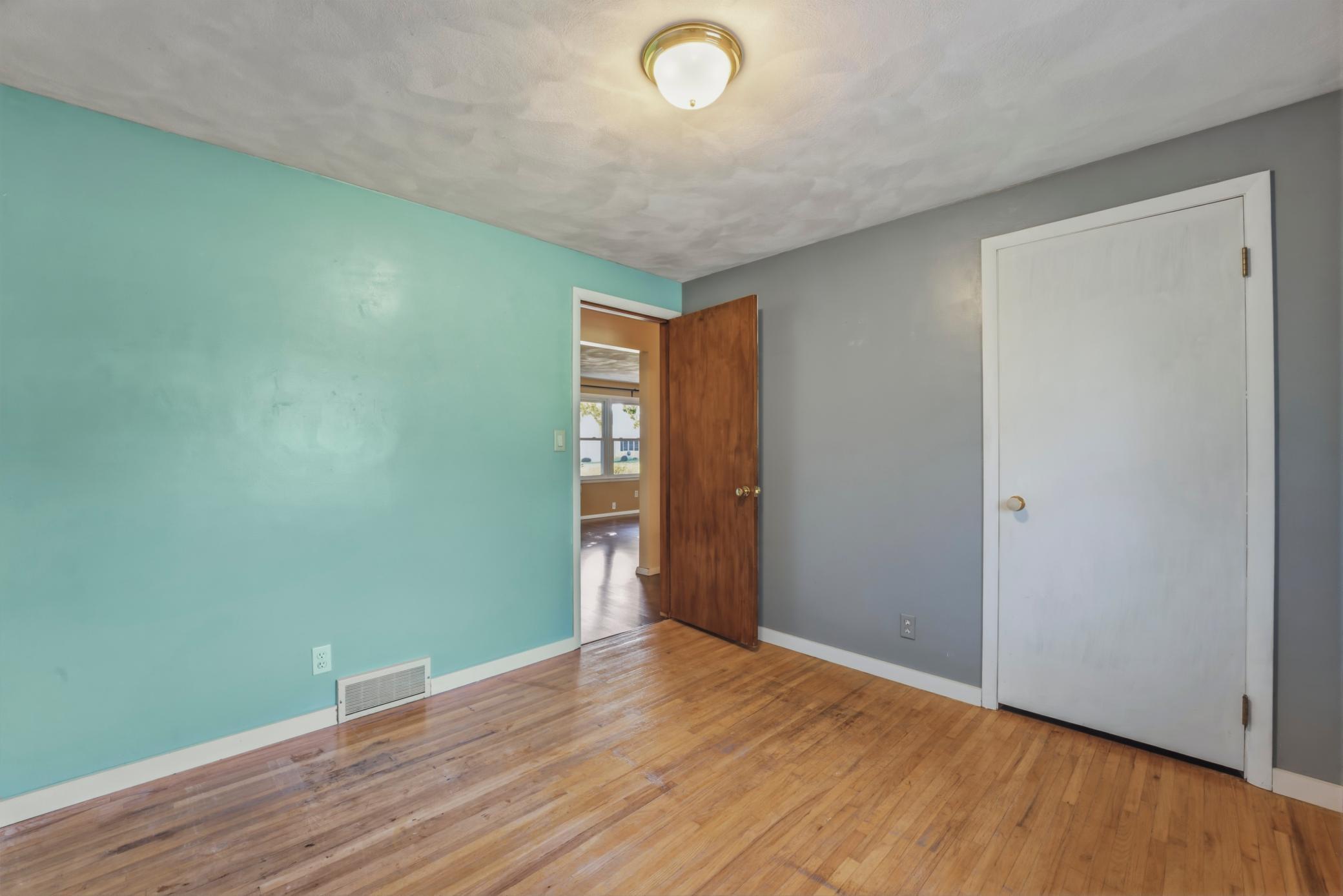 1006 Elmhill Drive Property Photo 22