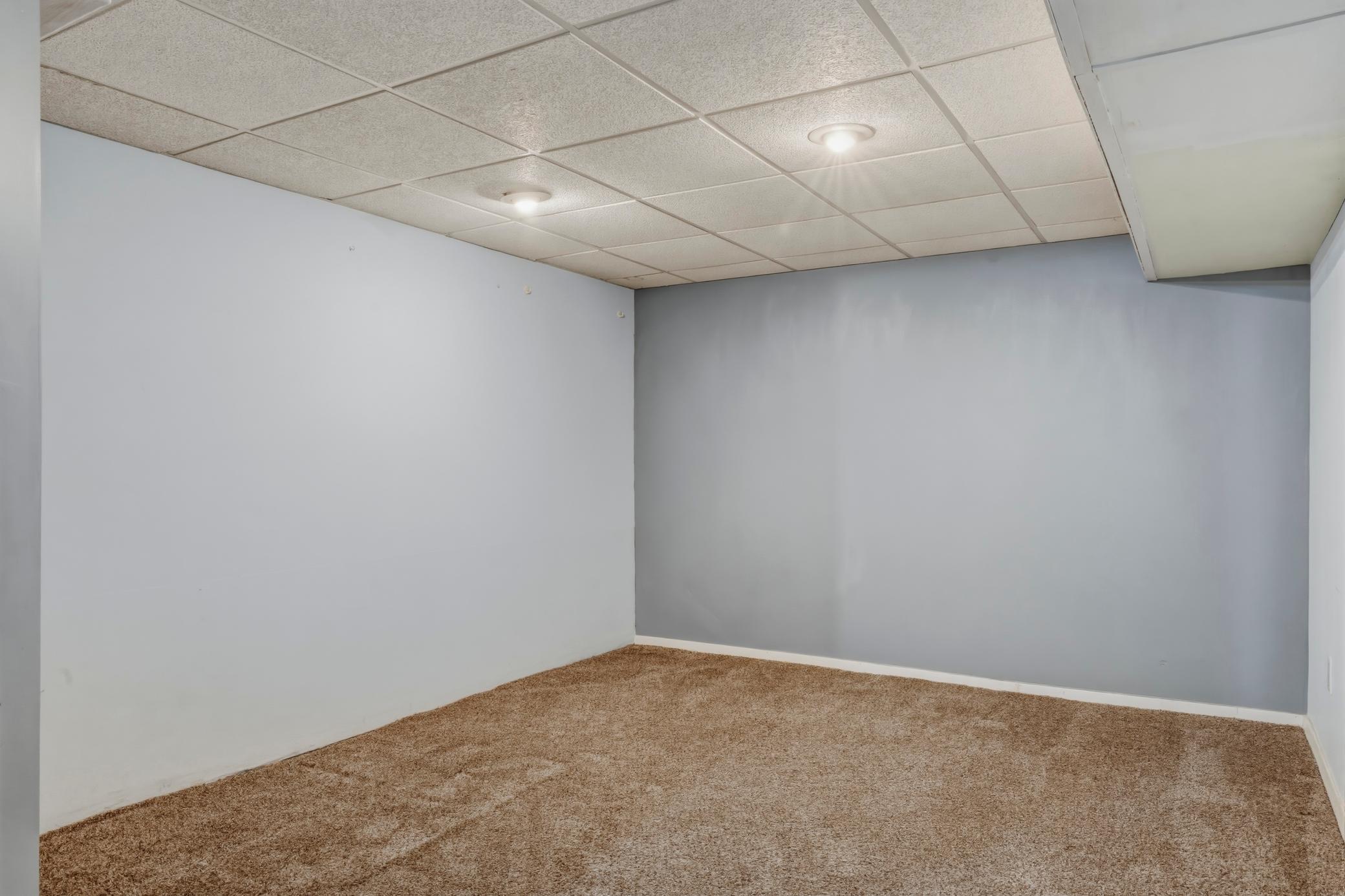 1006 Elmhill Drive Property Photo 33