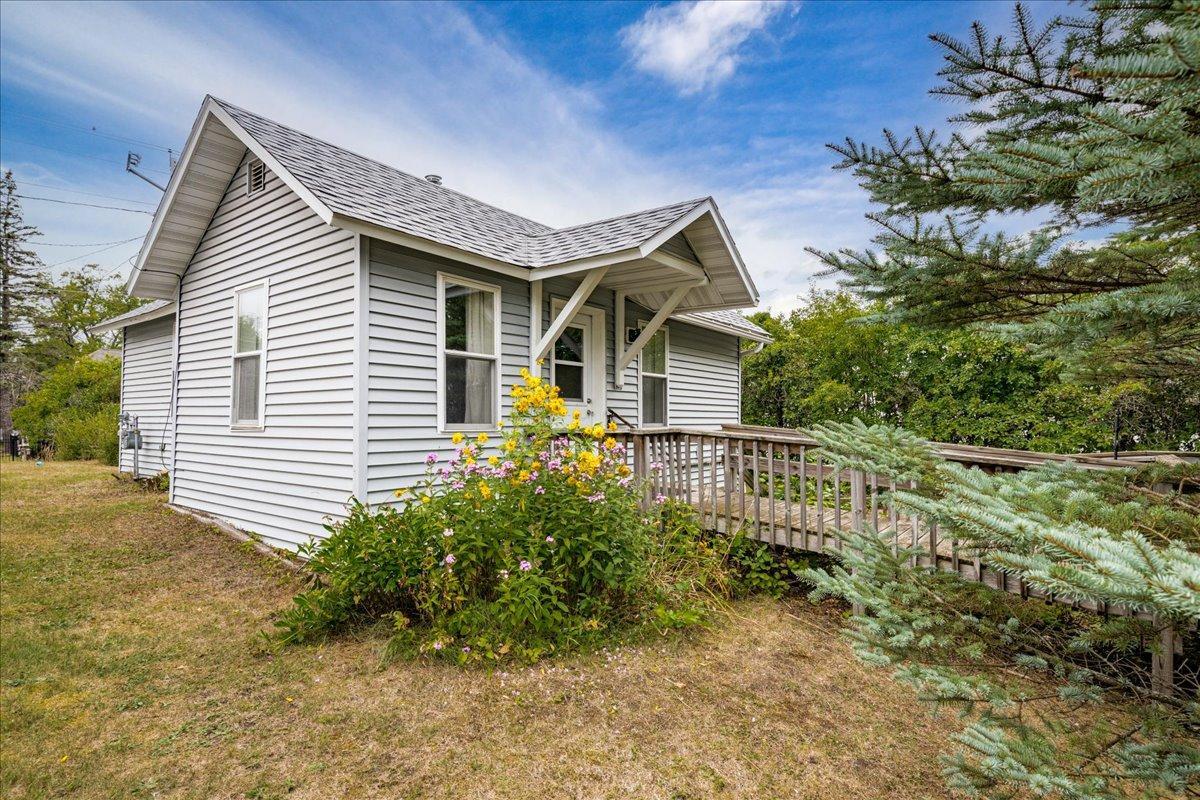 409 7th Street Property Photo 1