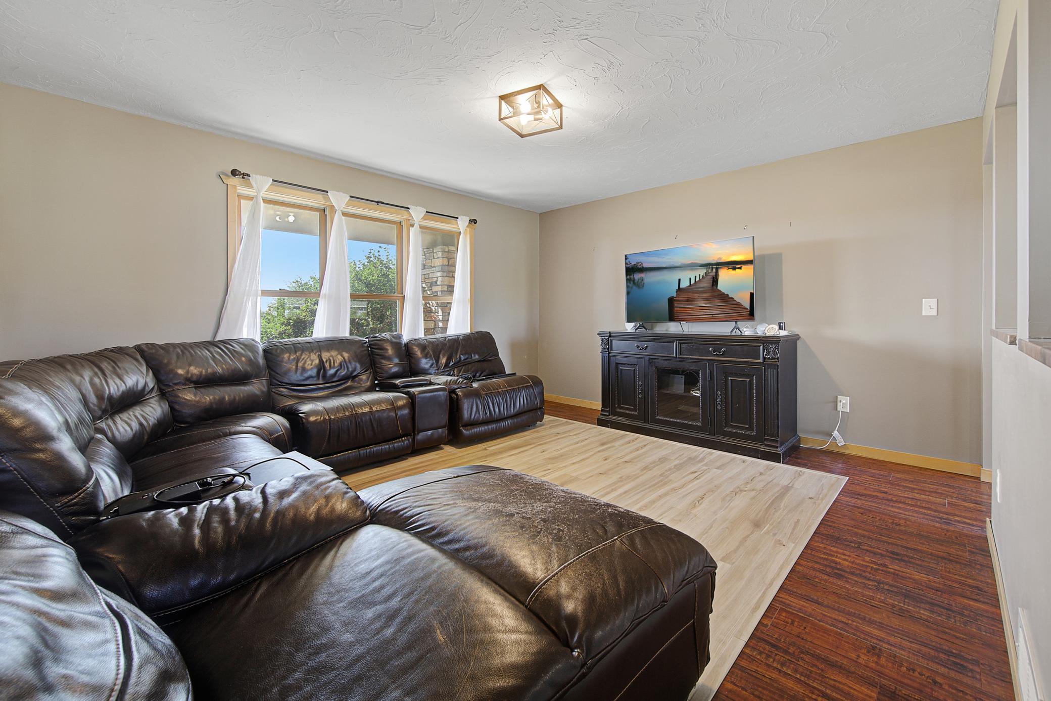 751 S 12th Street Property Photo 11