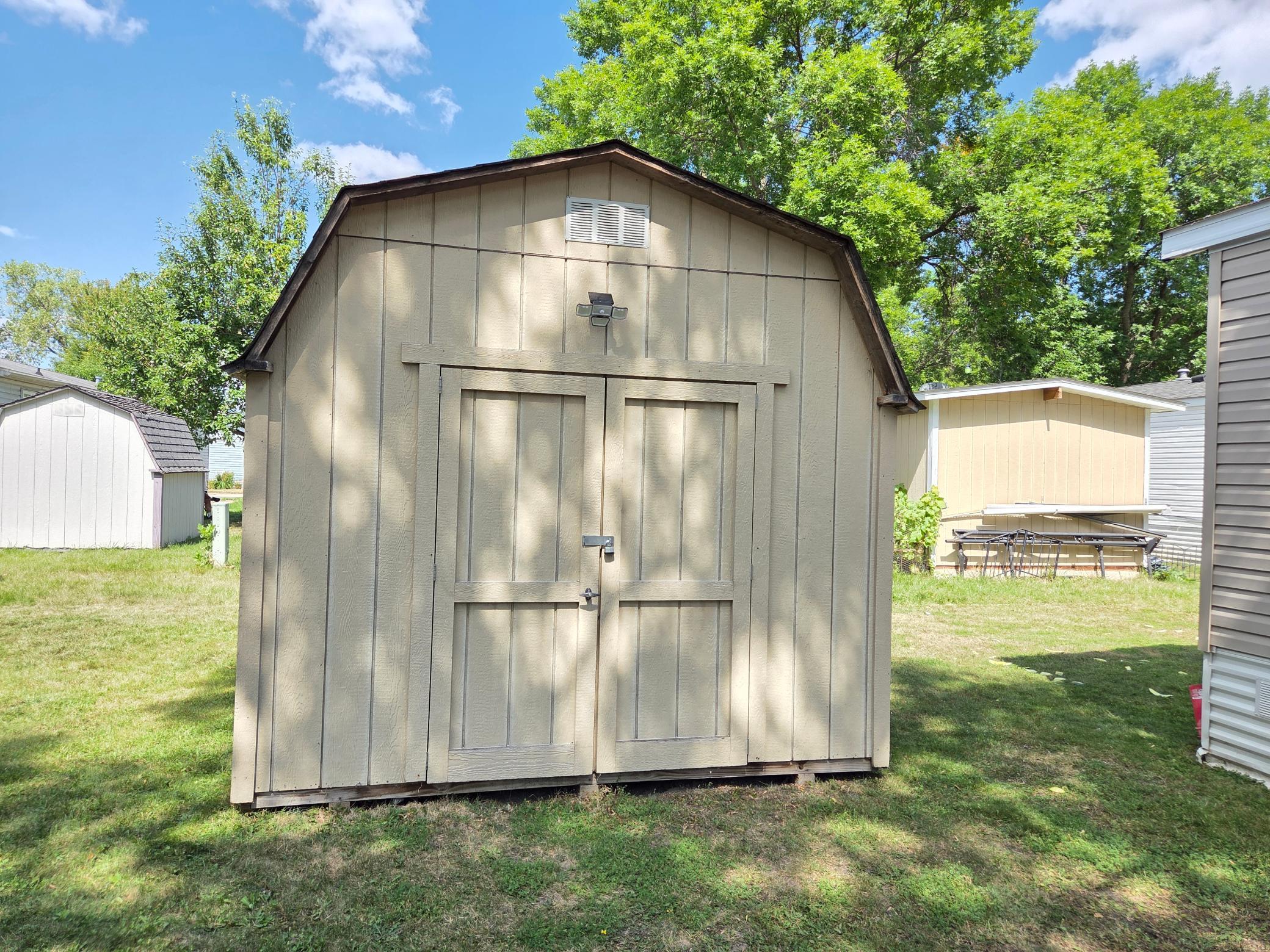 1150 Cessna Drive E Property Photo 5
