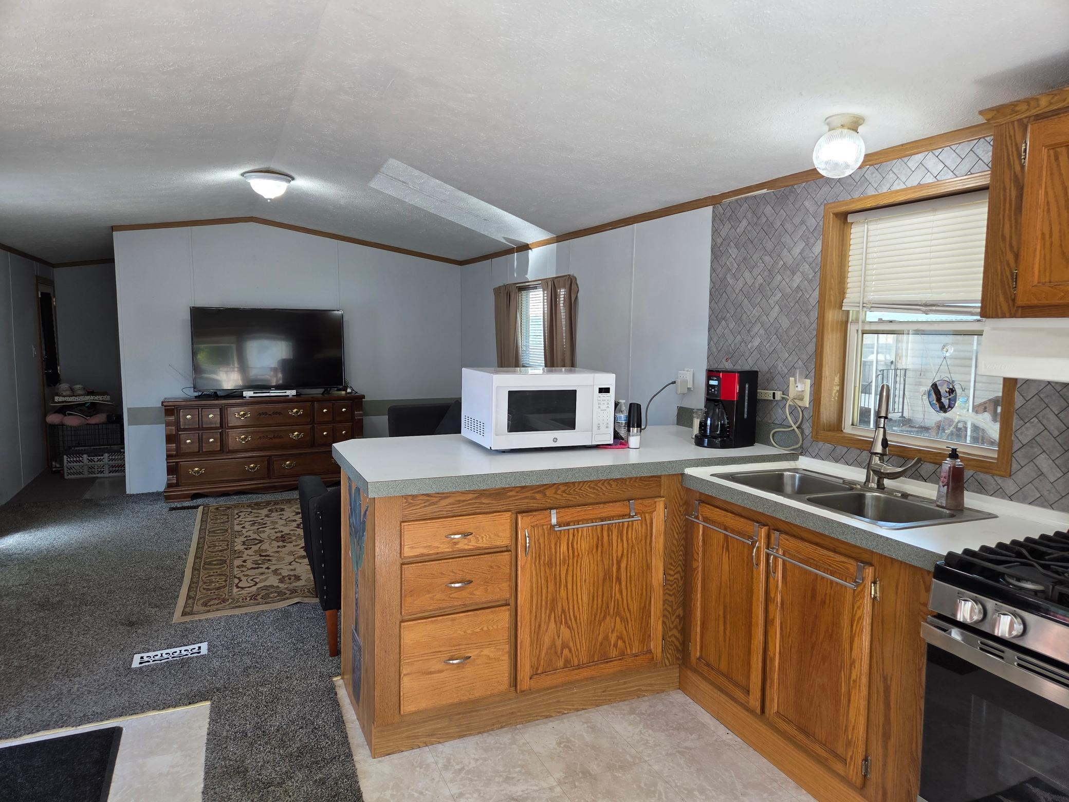 1150 Cessna Drive E Property Photo 9