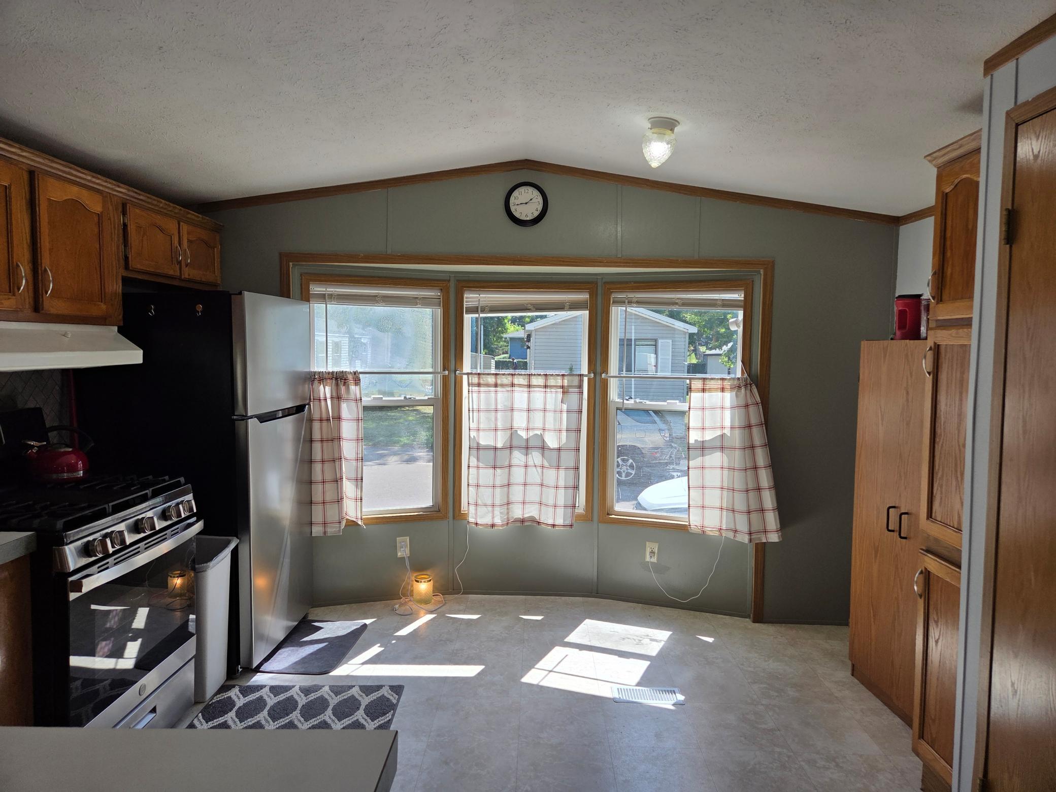 1150 Cessna Drive E Property Photo 13