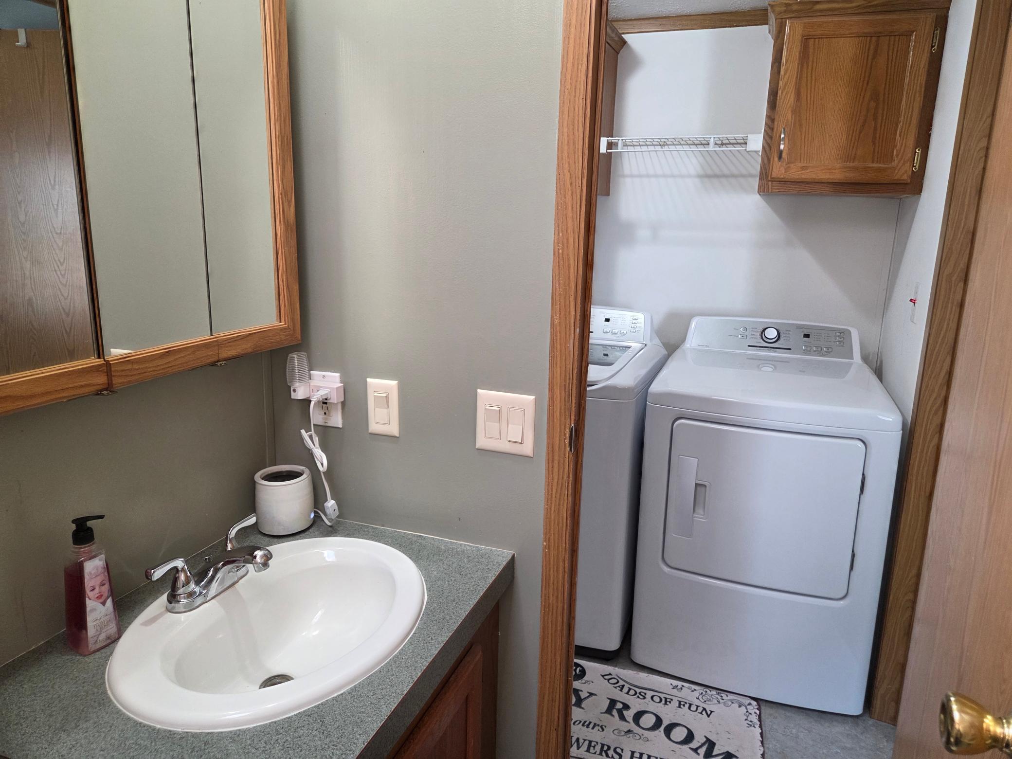 1150 Cessna Drive E Property Photo 20
