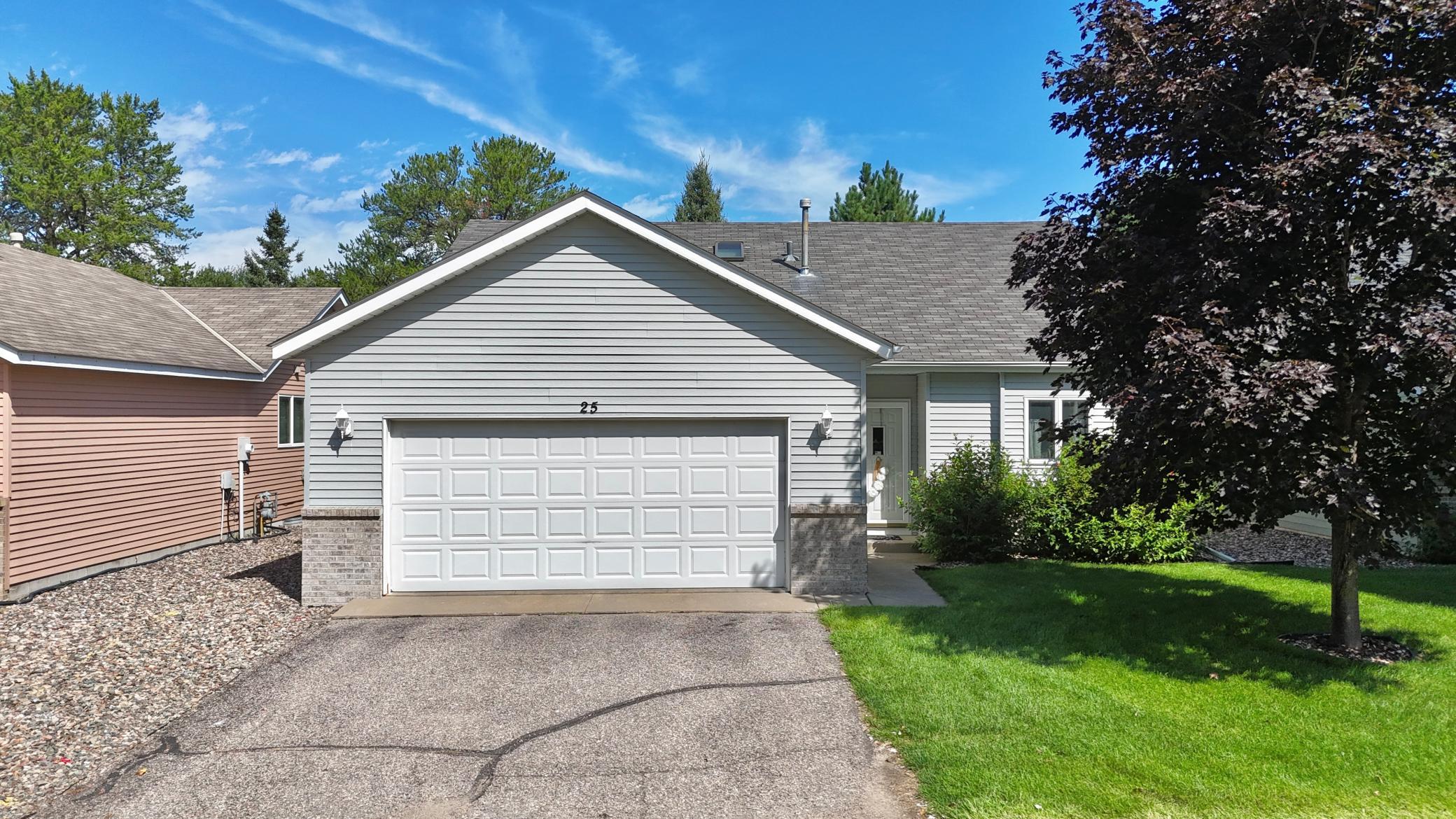 25 Pine Tree Court Property Photo 2