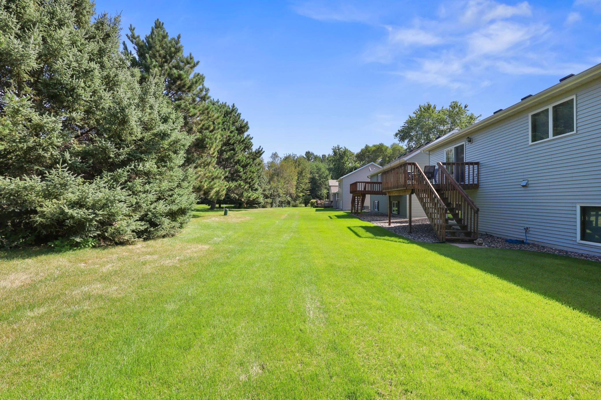 25 Pine Tree Court Property Photo 6