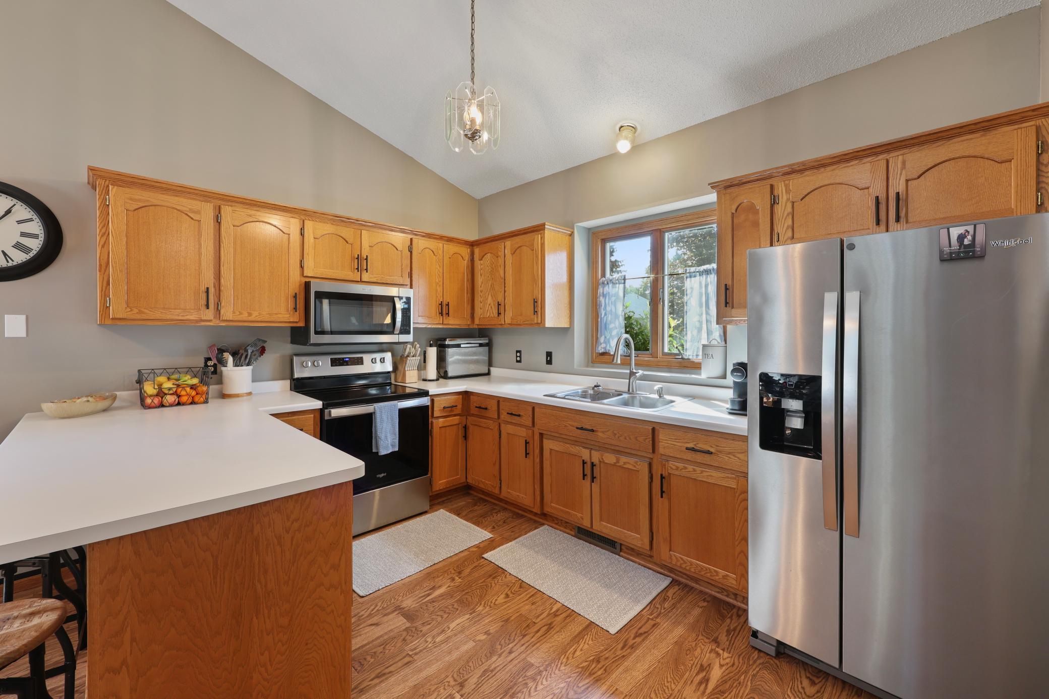 25 Pine Tree Court Property Photo 8