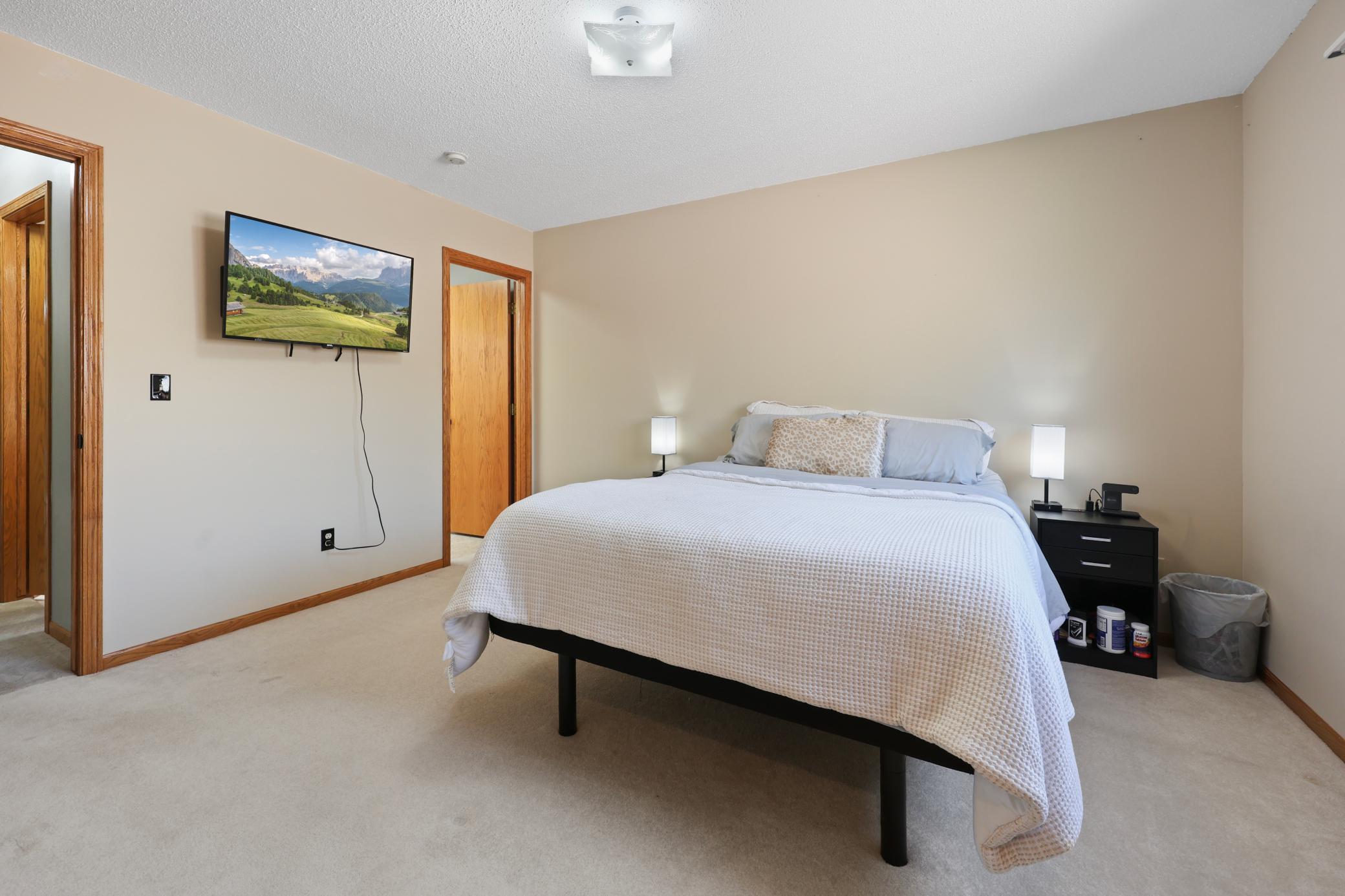 25 Pine Tree Court Property Photo 22