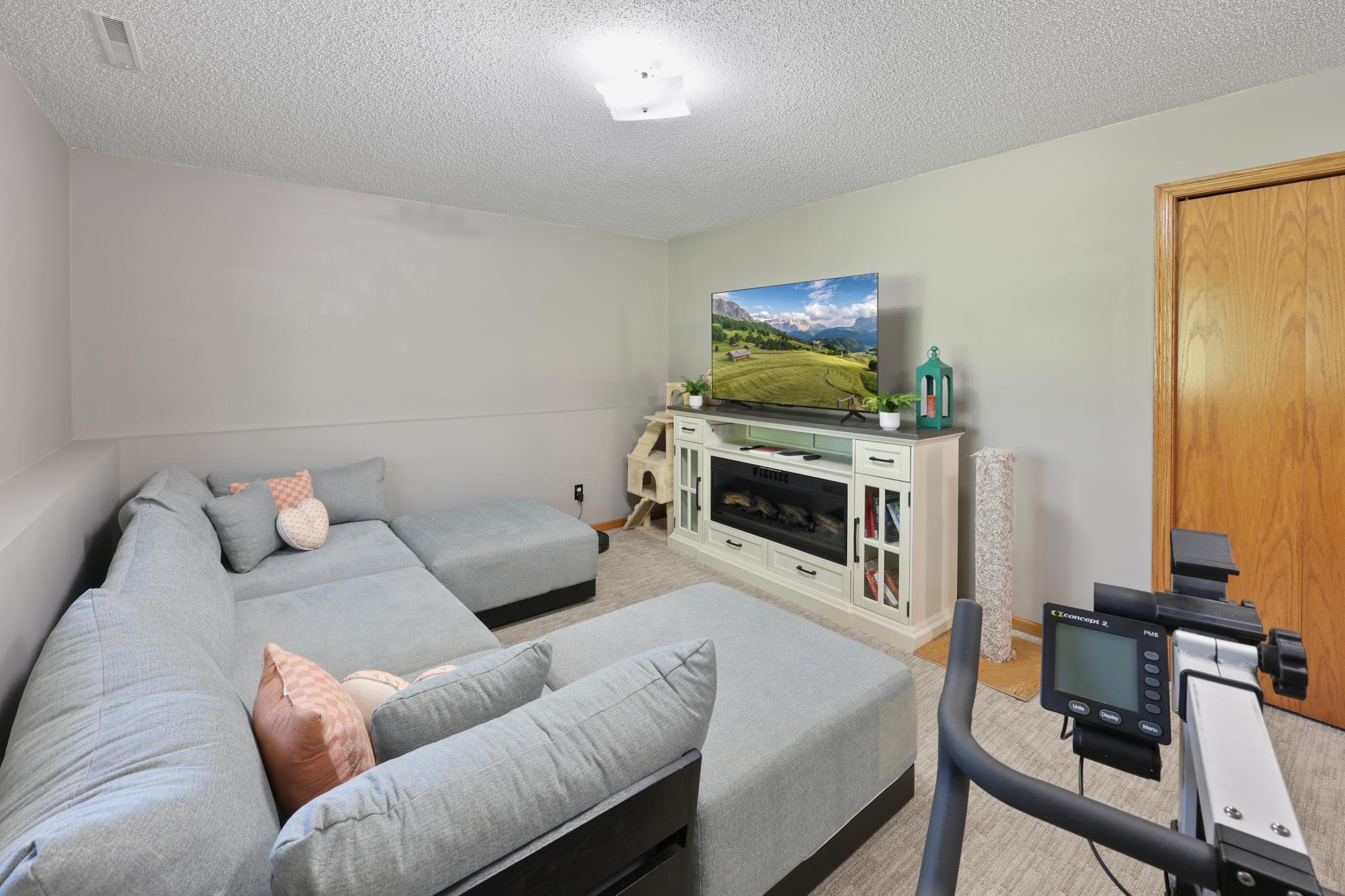 25 Pine Tree Court Property Photo 28