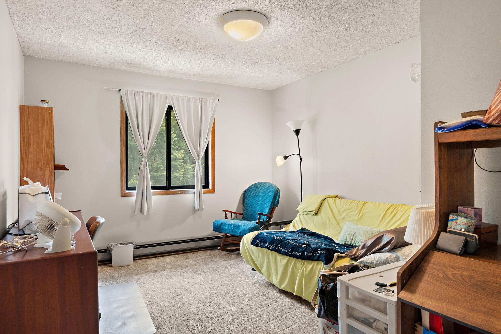 16 E 13th Street Property Photo 11