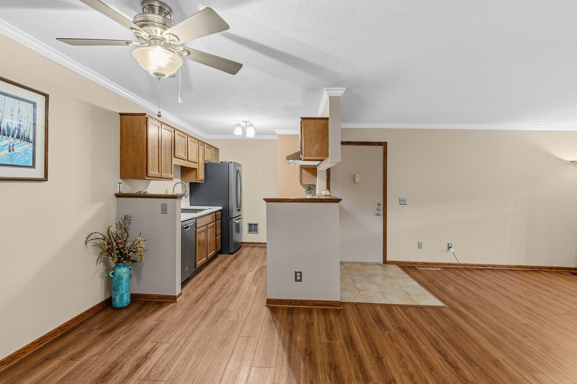2296 Benson Avenue G Property Photo 10