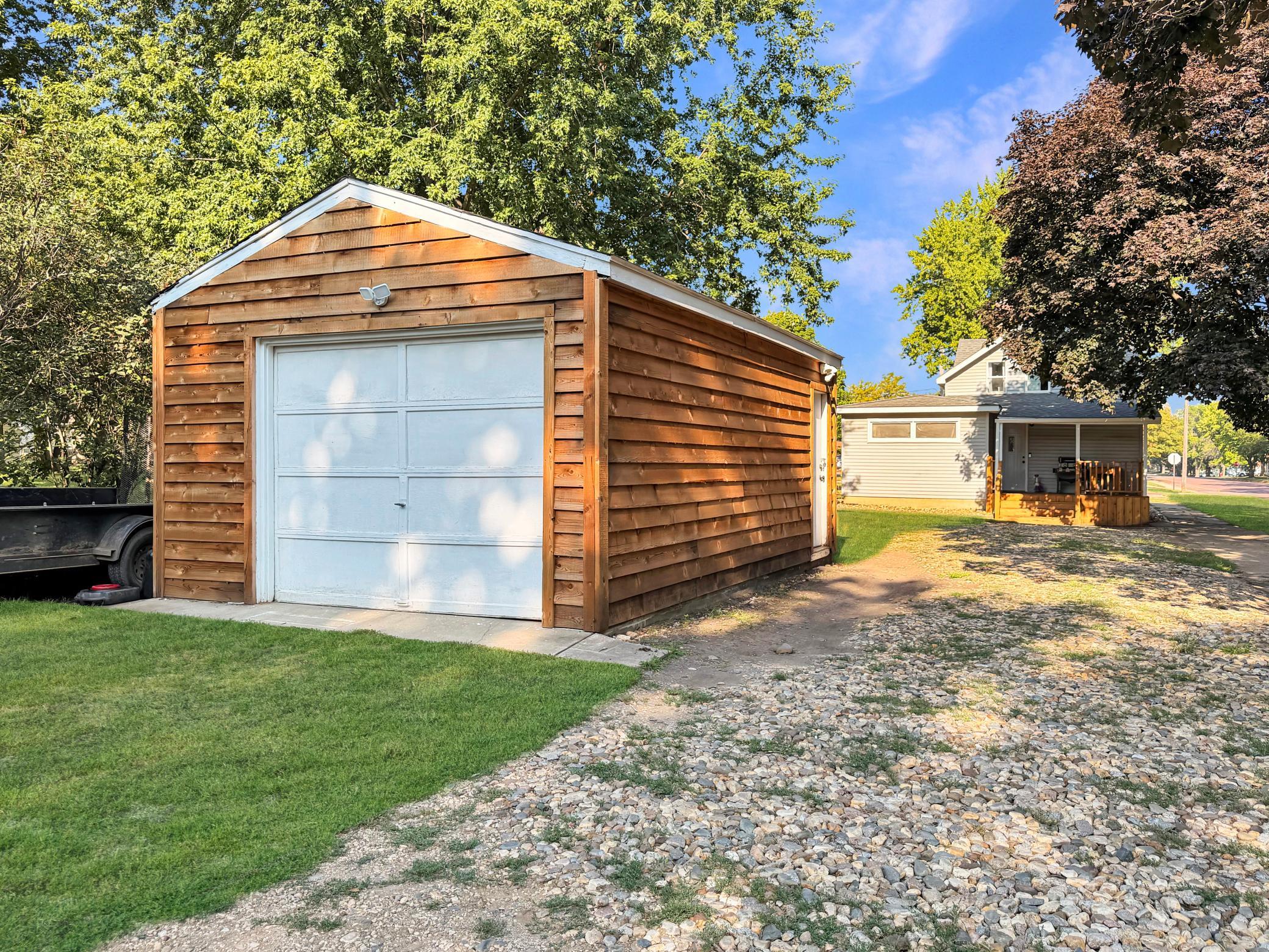 284 2nd Street Property Photo 9