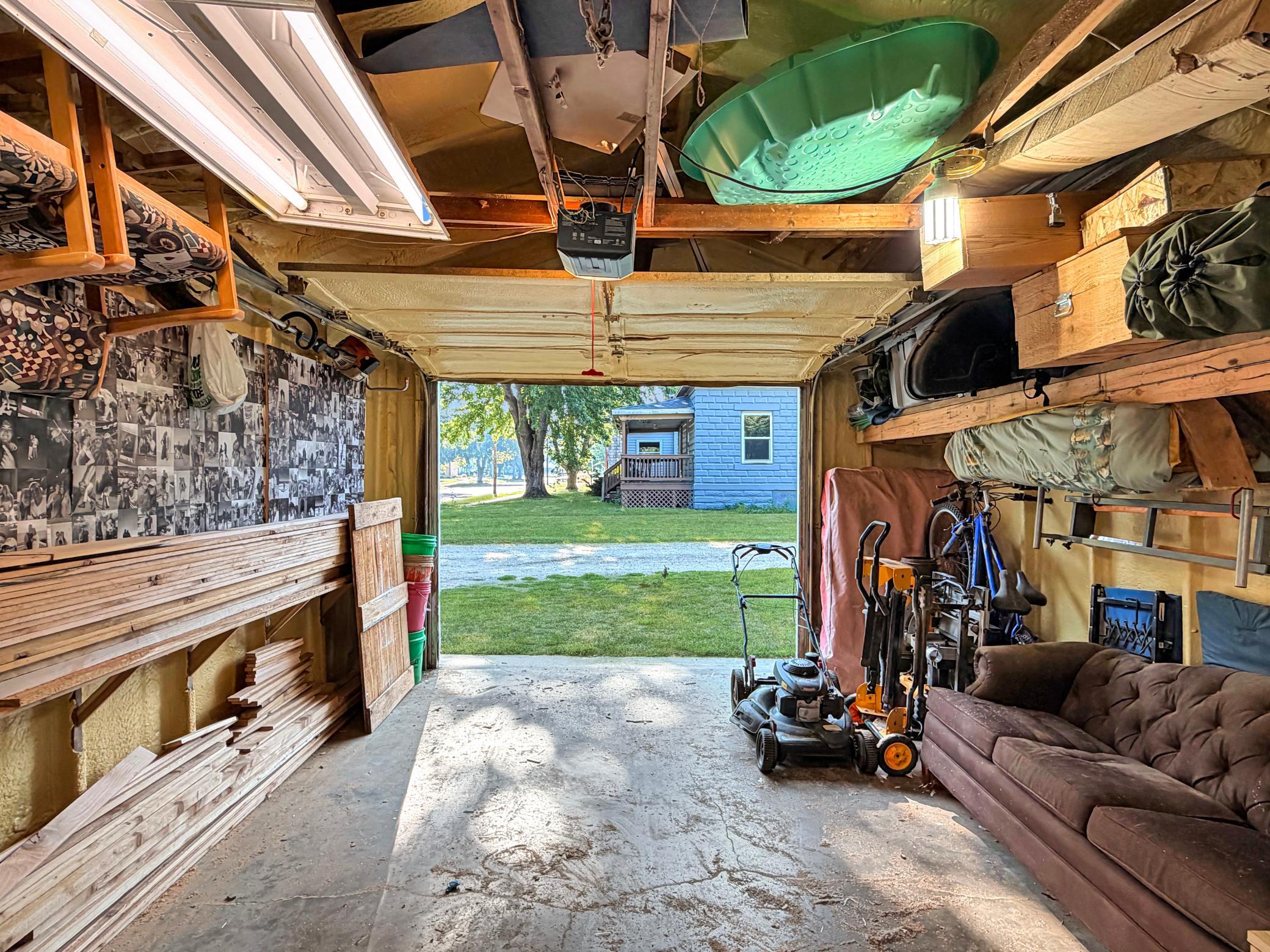 284 2nd Street Property Photo 10
